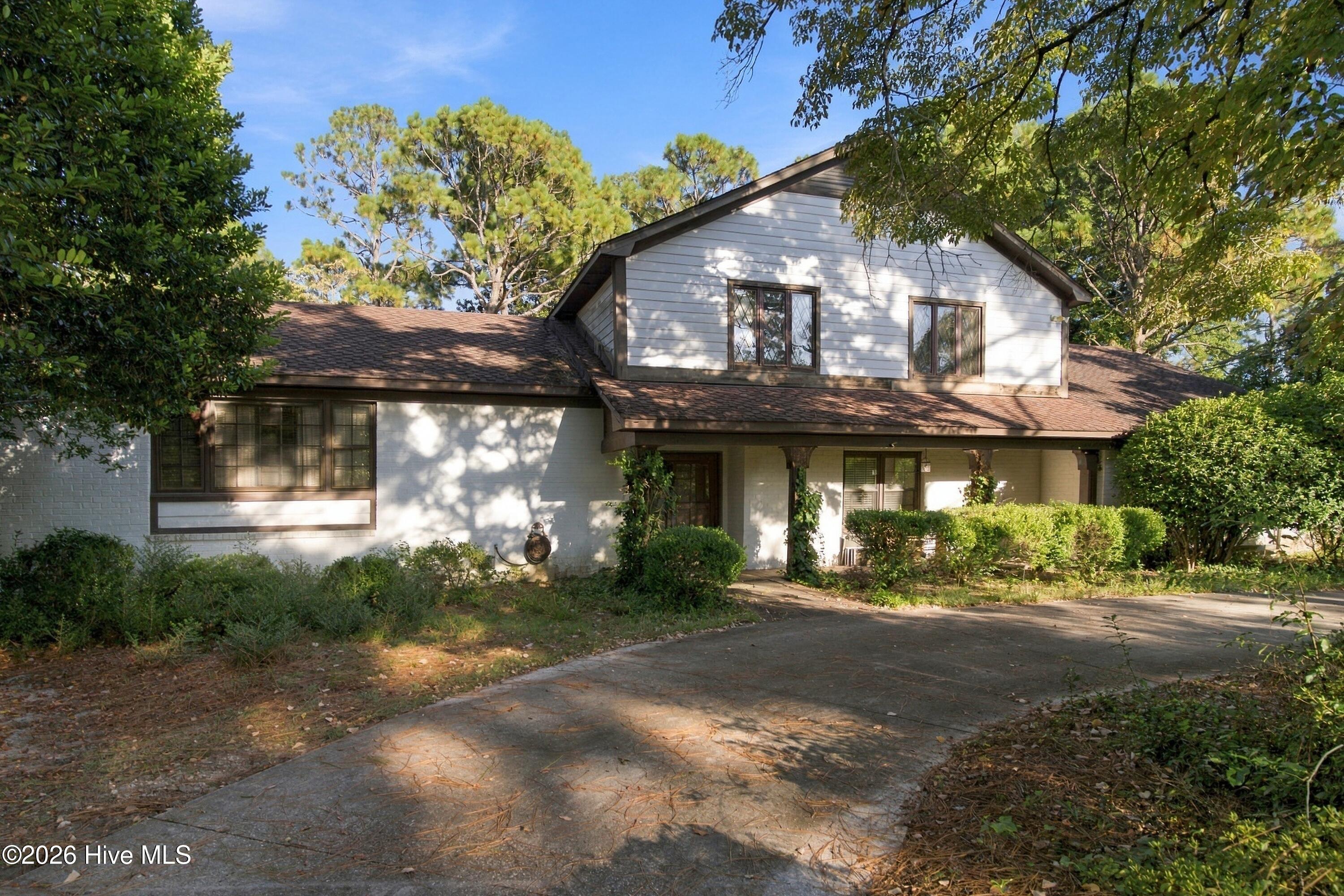 2209 Waverly Drive Property Photo 2