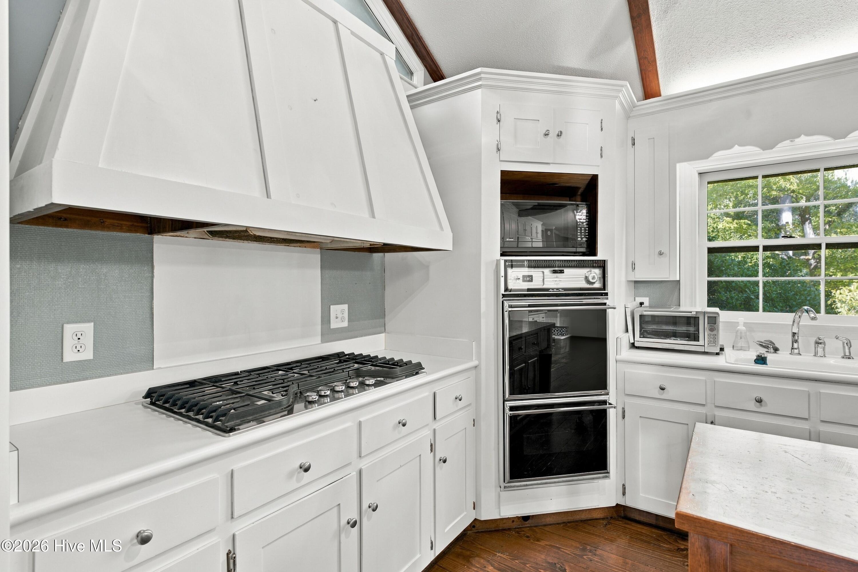 2209 Waverly Drive Property Photo 9