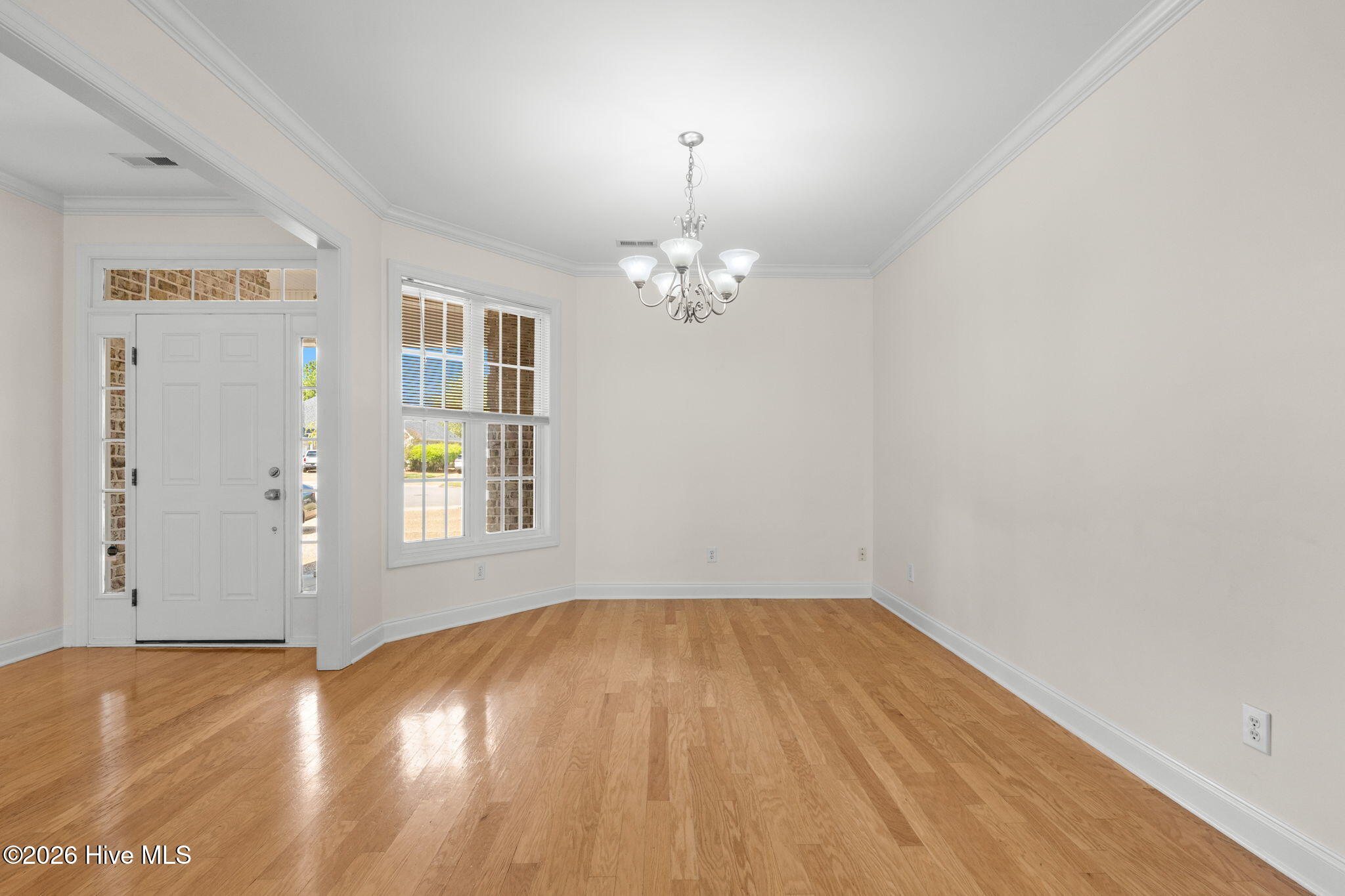 1052 Stonebridge Lane Property Photo 5