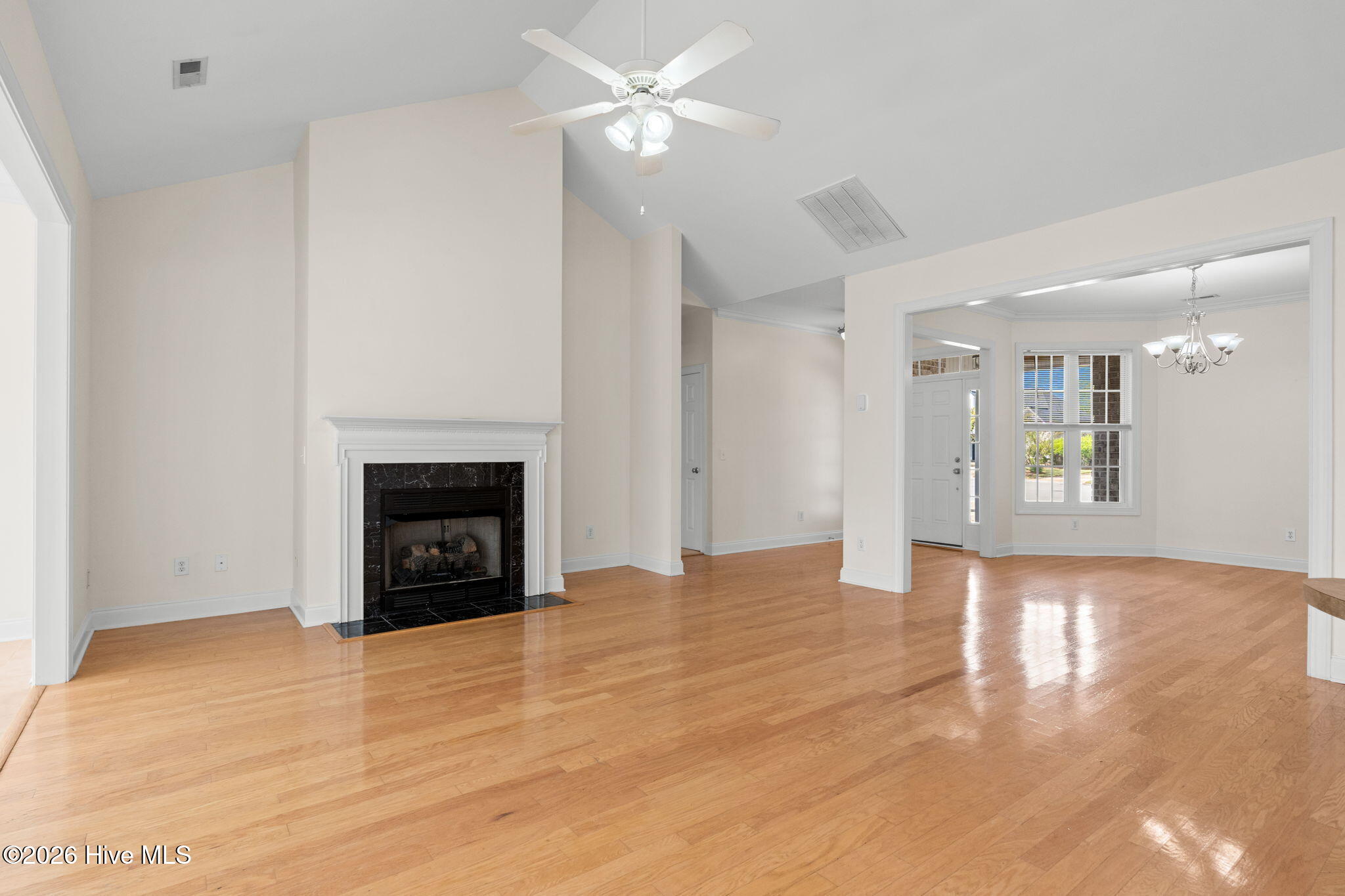 1052 Stonebridge Lane Property Photo 9