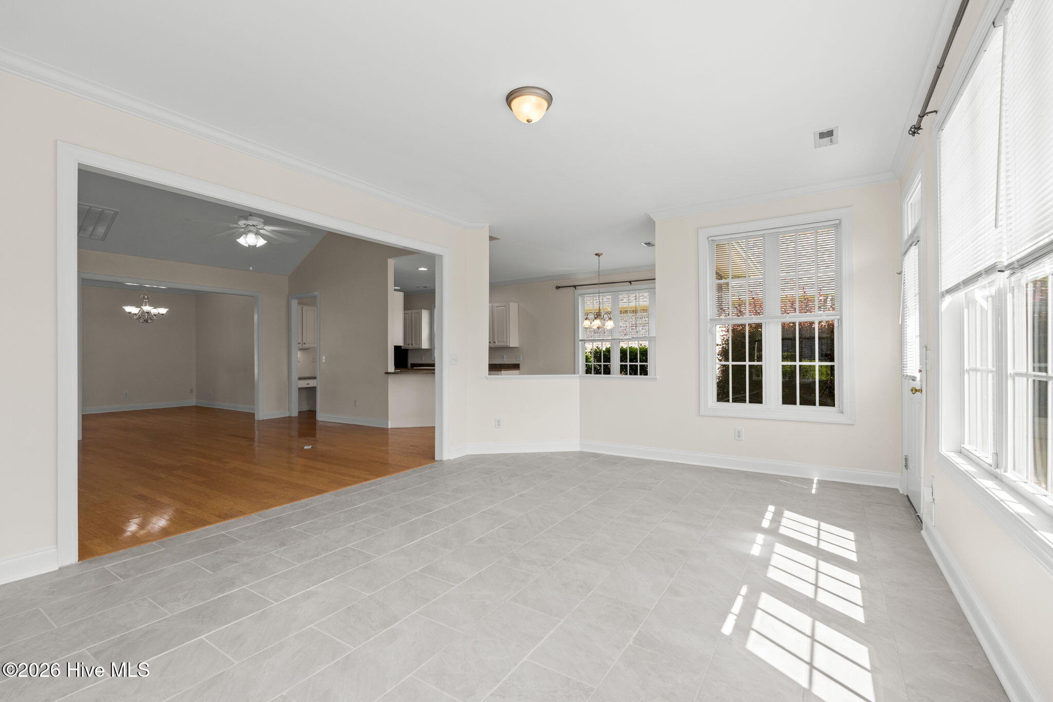 1052 Stonebridge Lane Property Photo 12