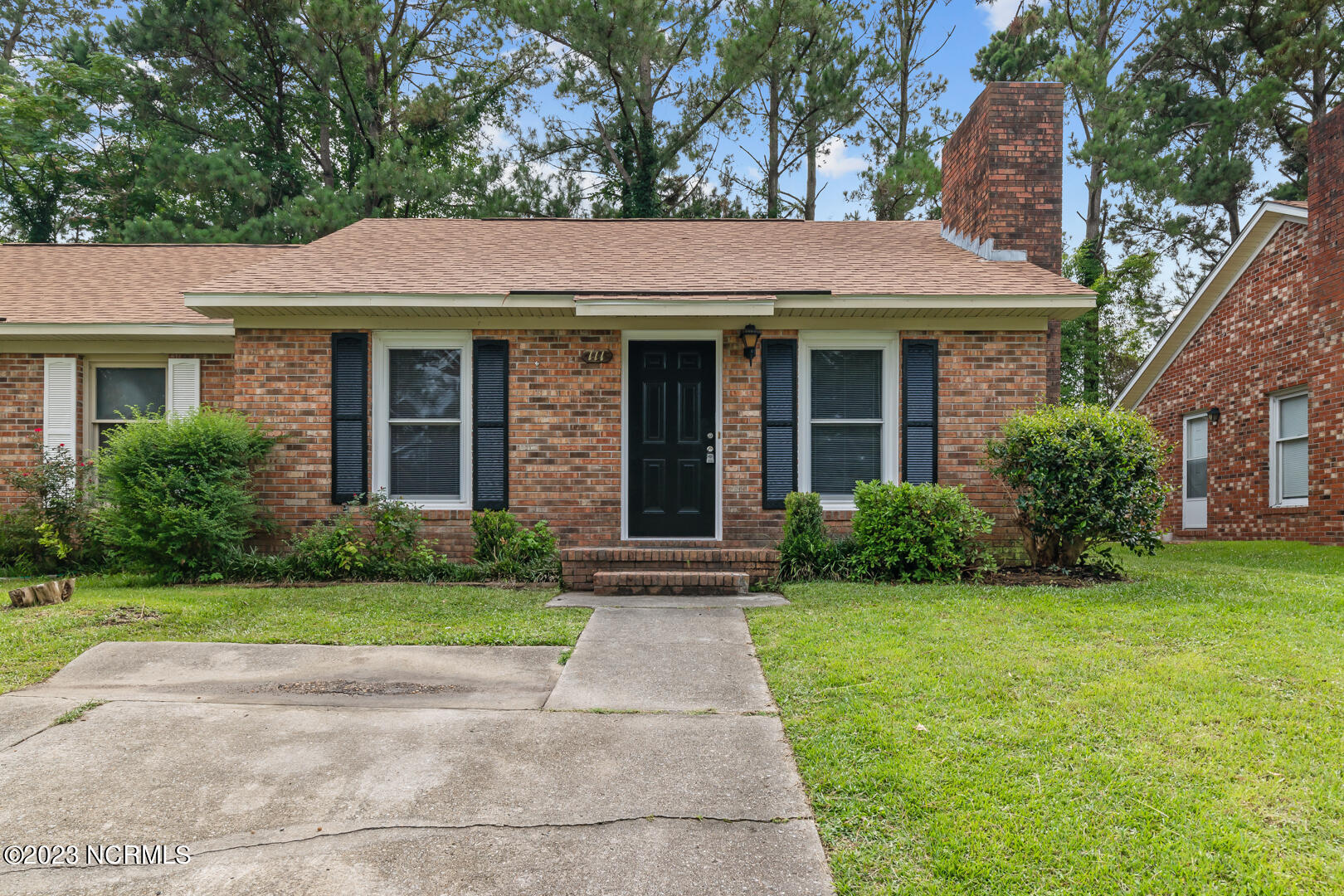 111 Windsor Court Property Photo 1