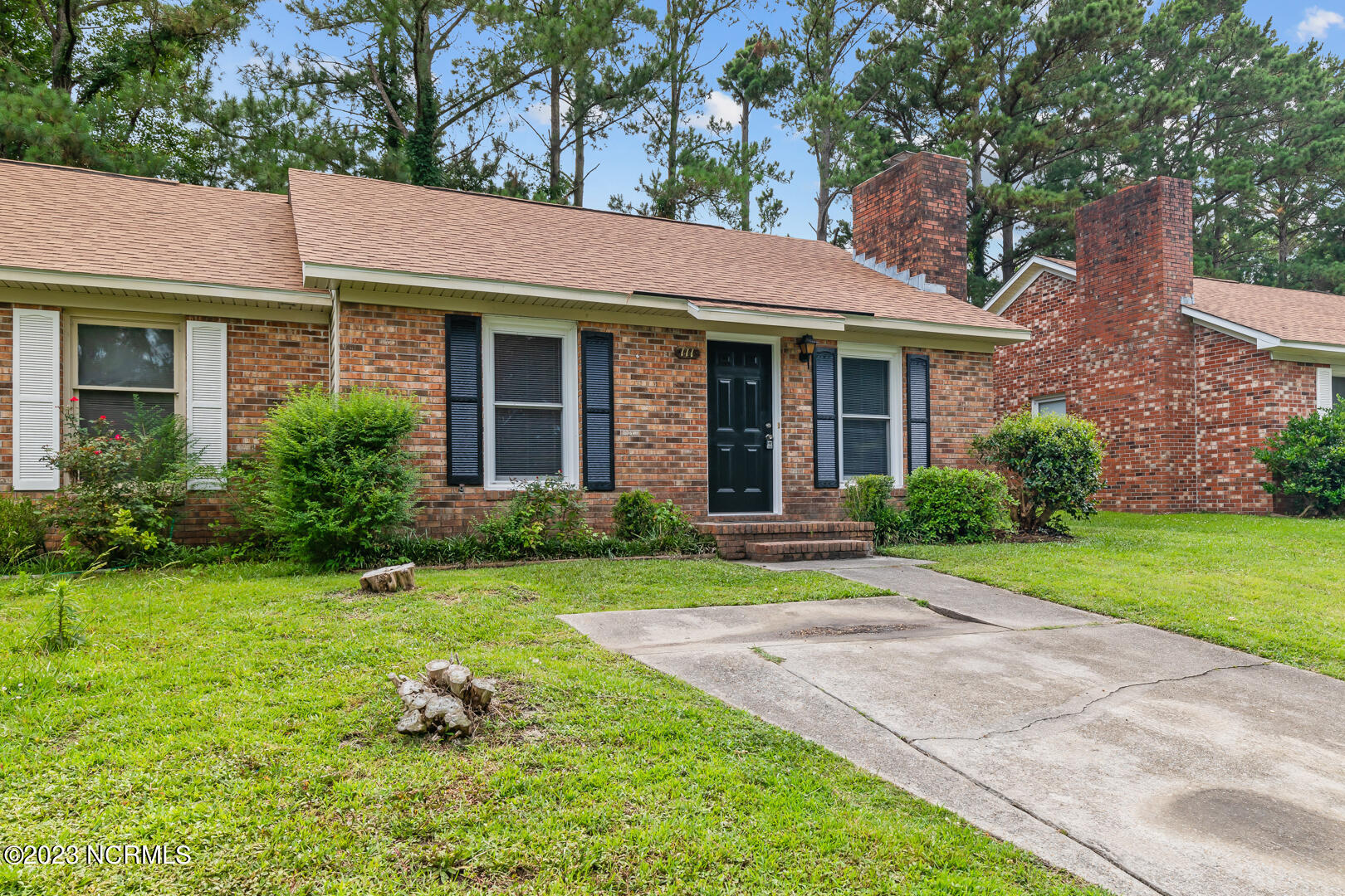 111 Windsor Court Property Photo 2