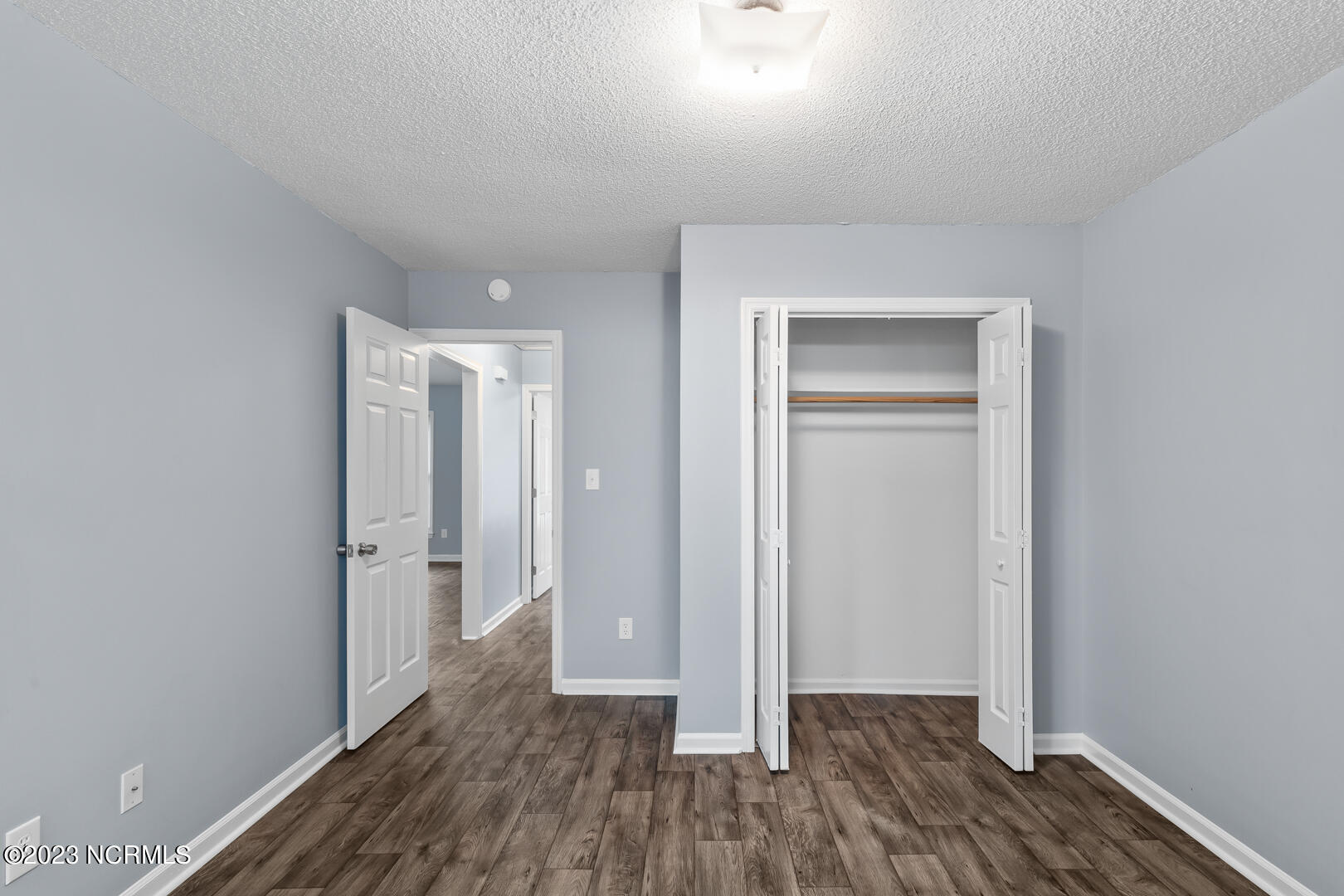111 Windsor Court Property Photo 16