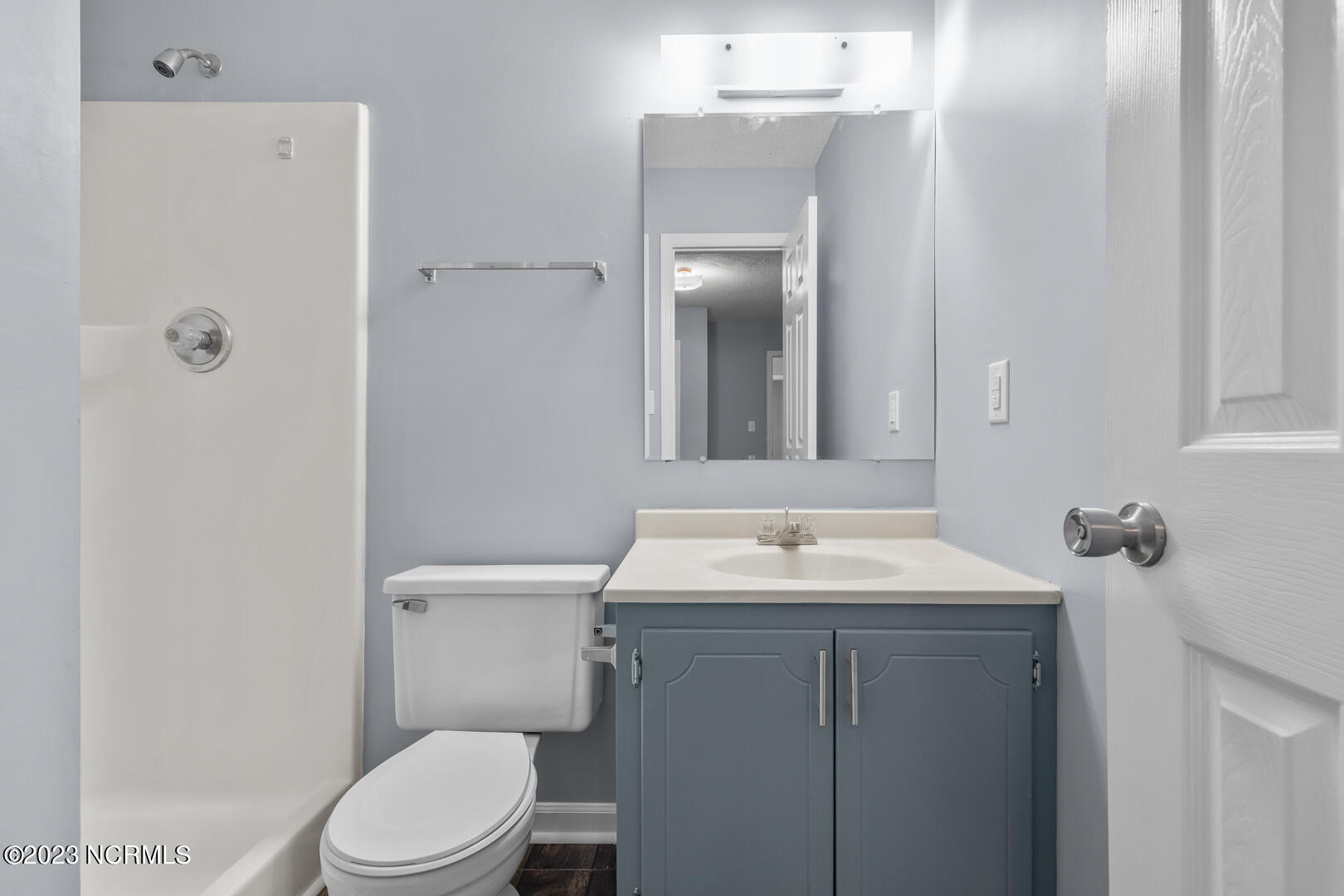 111 Windsor Court Property Photo 17