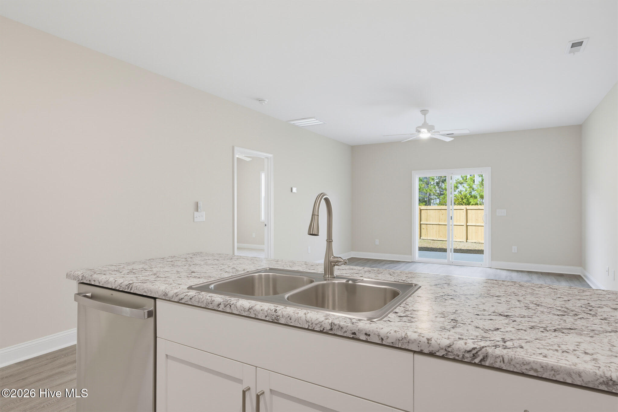 303 Coastal Reef Court Property Photo 4