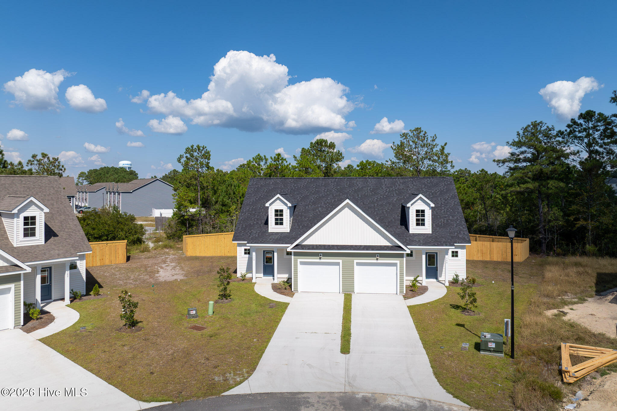 305 Coastal Reef Court Property Photo 3