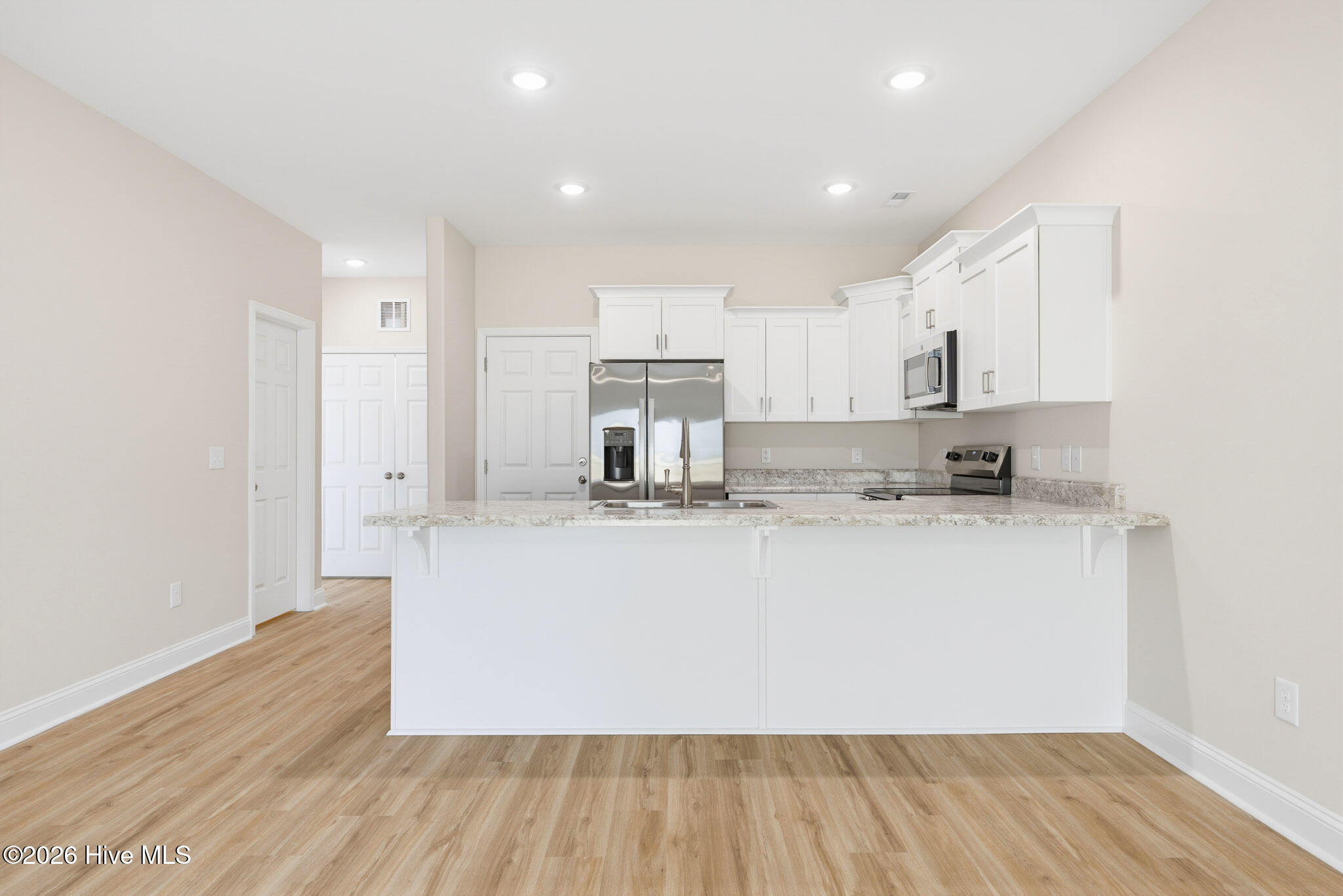 305 Coastal Reef Court Property Photo 7
