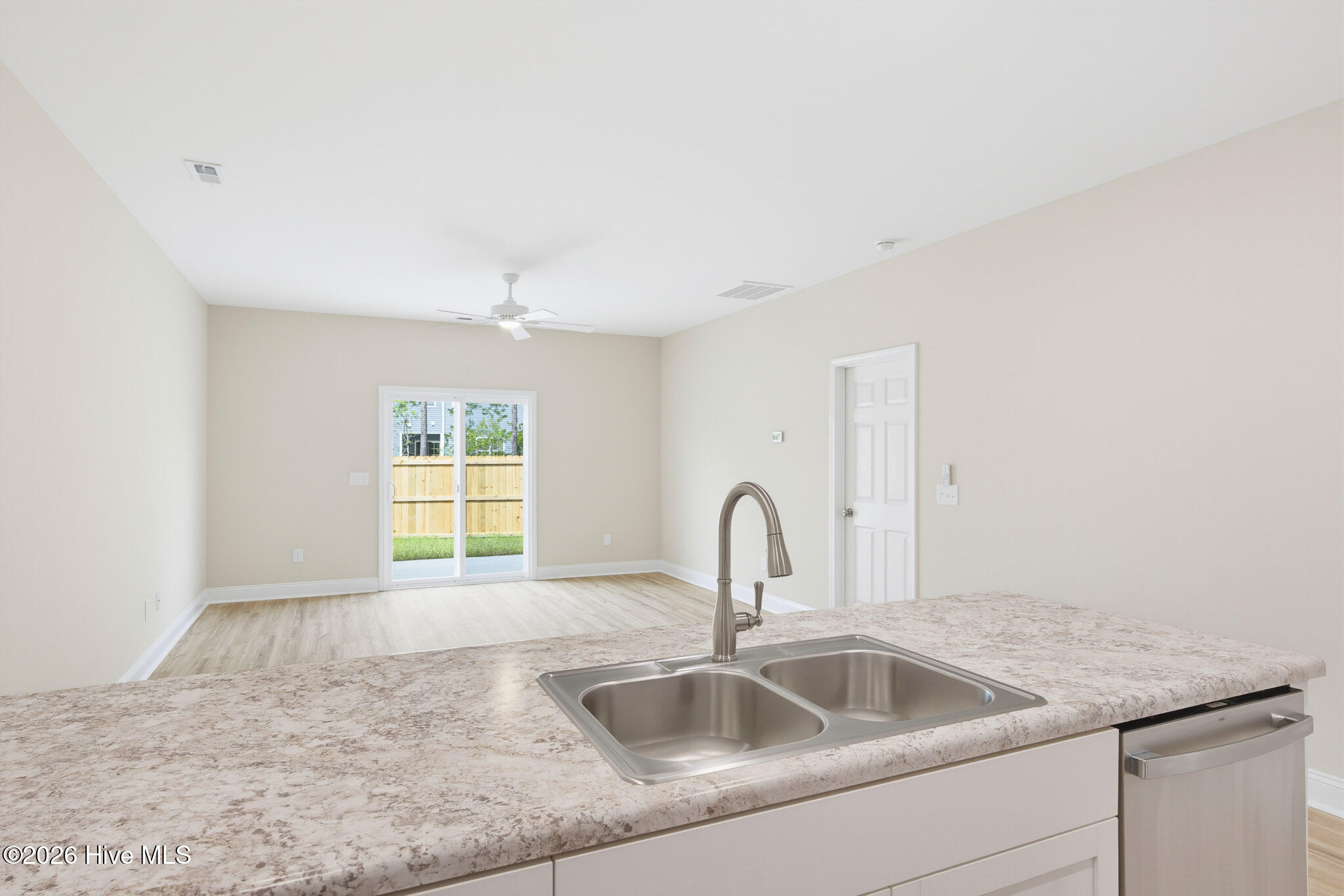 305 Coastal Reef Court Property Photo 10
