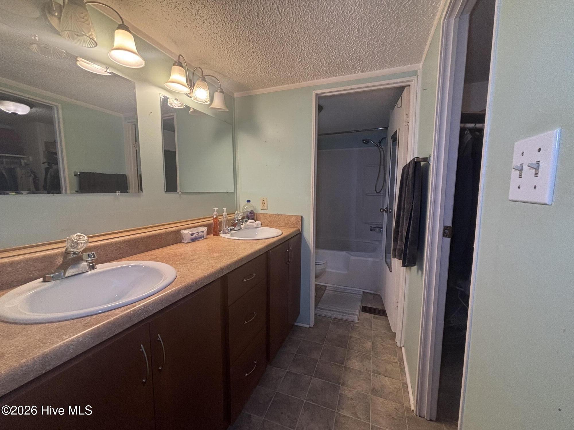 106 Maple Circle Property Photo 6