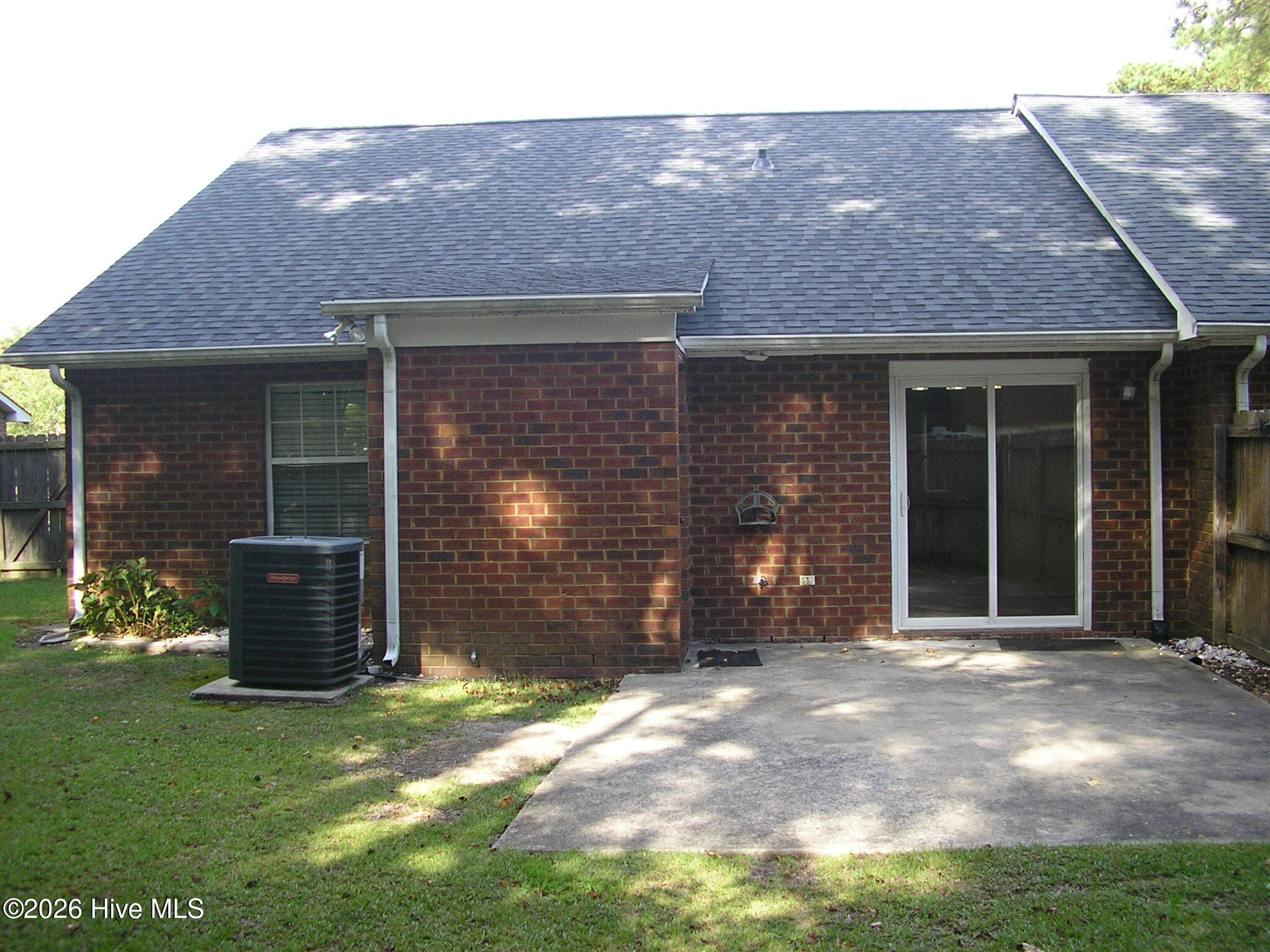 1206 Holden Drive B Property Photo 2