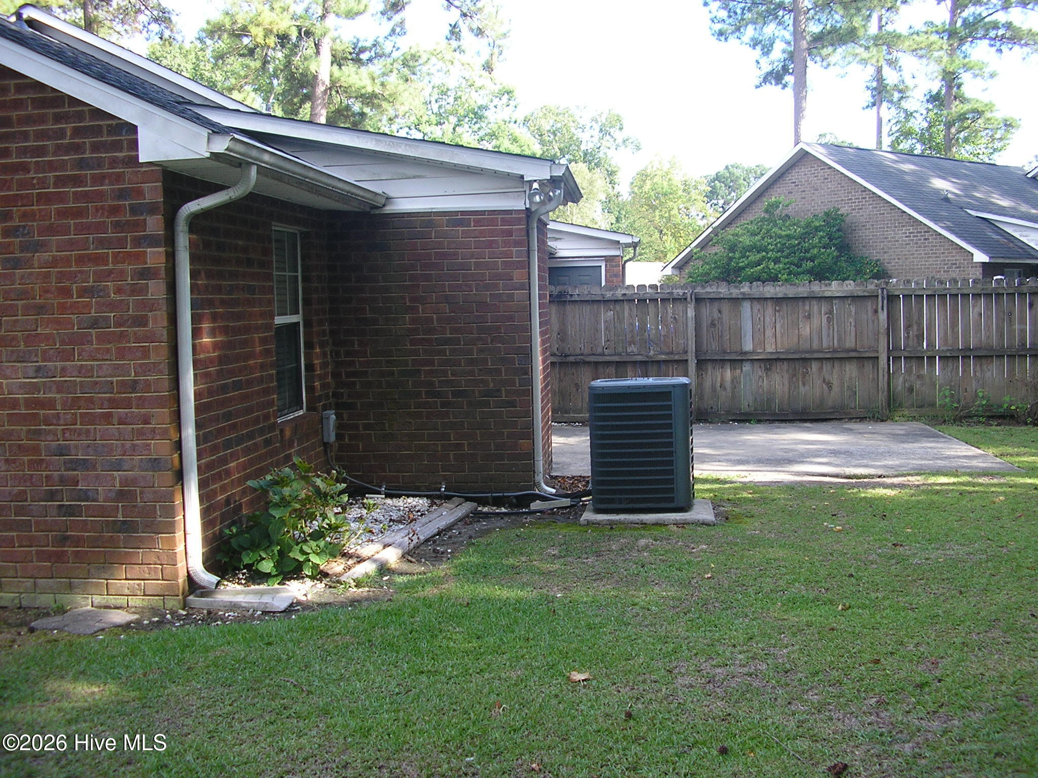 1206 Holden Drive B Property Photo 4