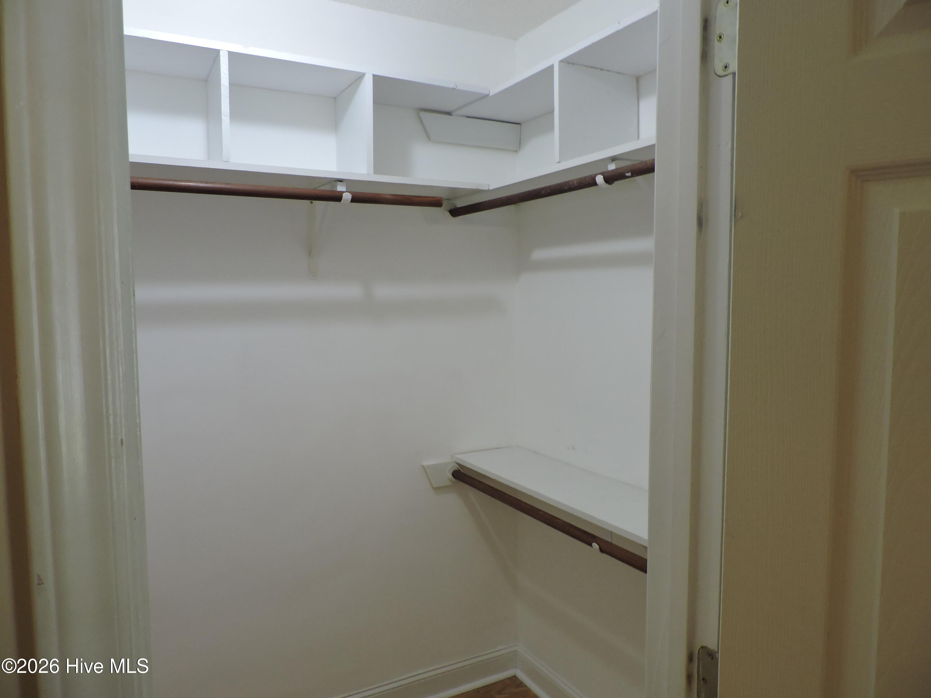 1206 Holden Drive B Property Photo 15