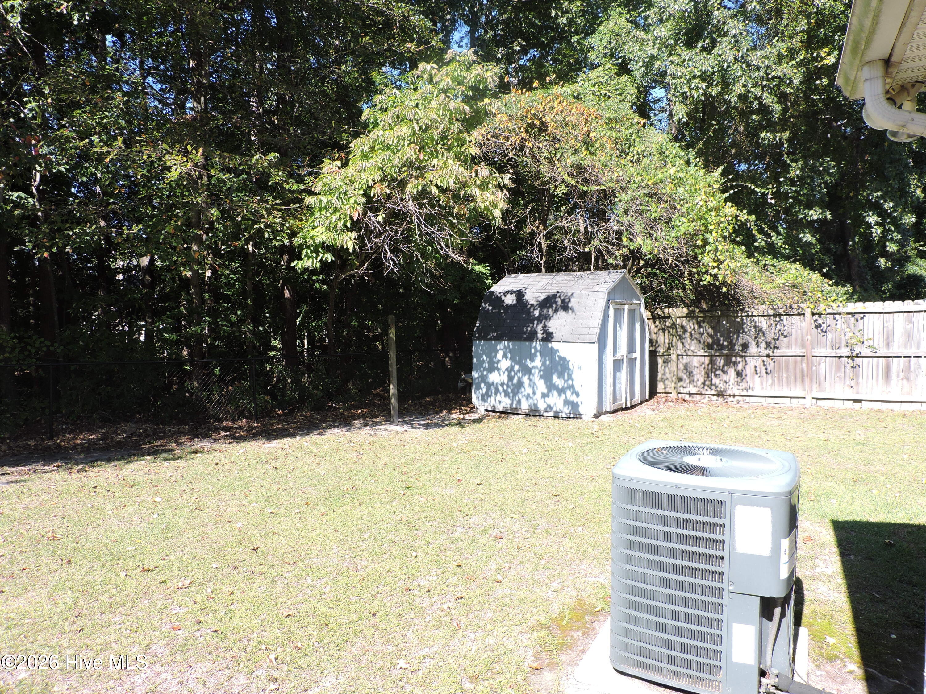 1206 Holden Drive B Property Photo 23