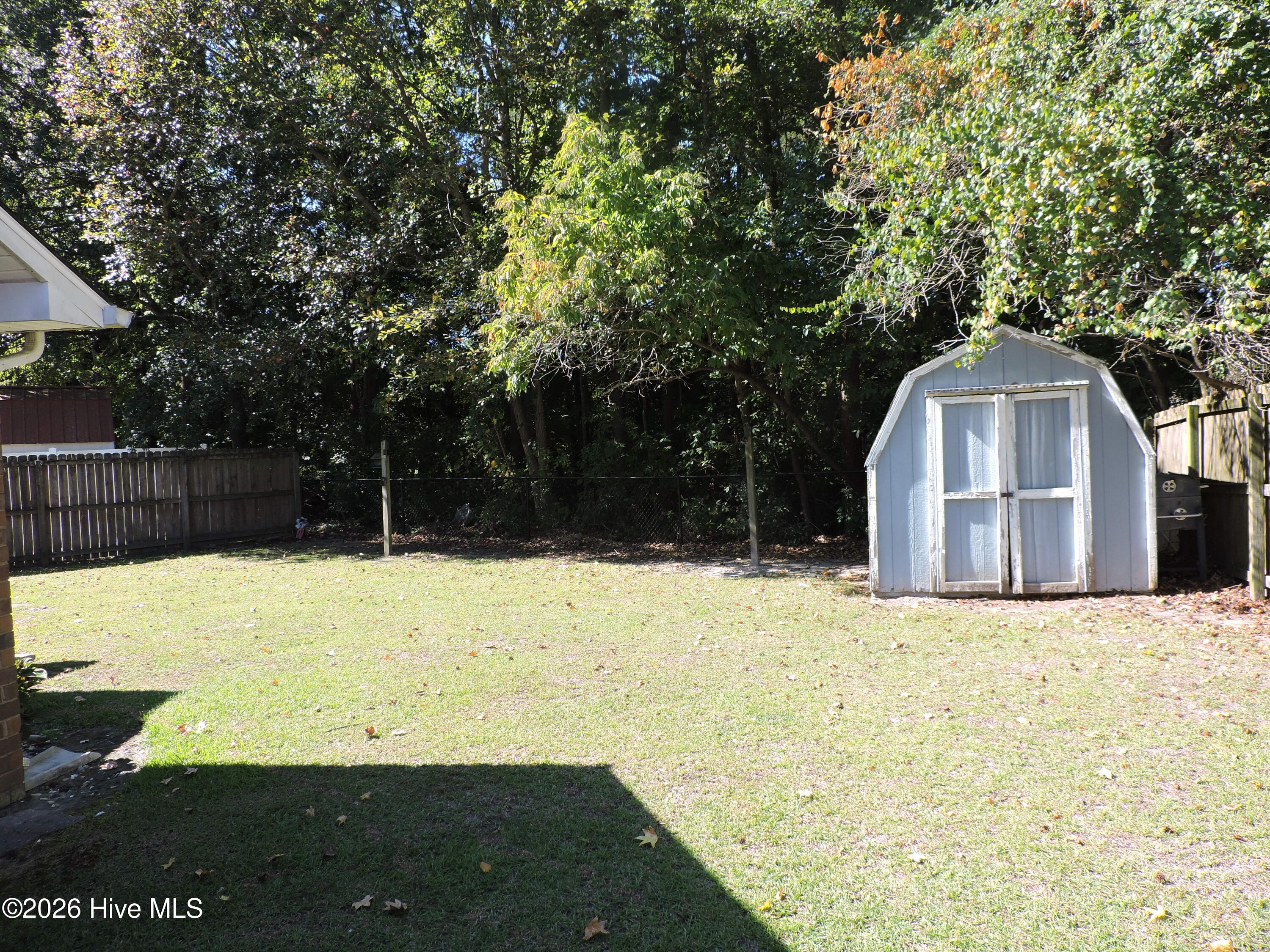 1206 Holden Drive B Property Photo 25