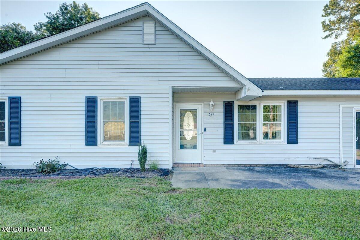 311 Deacon Court Property Photo 1