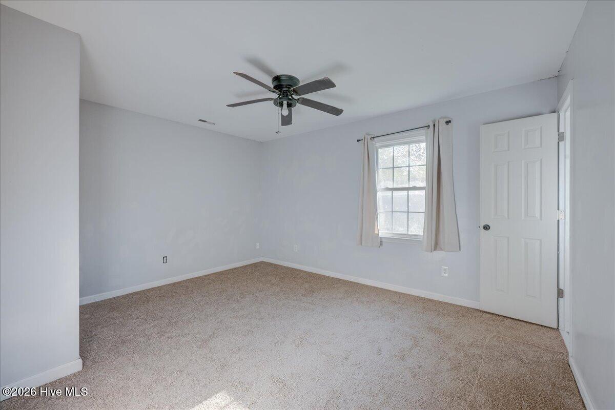 311 Deacon Court Property Photo 16