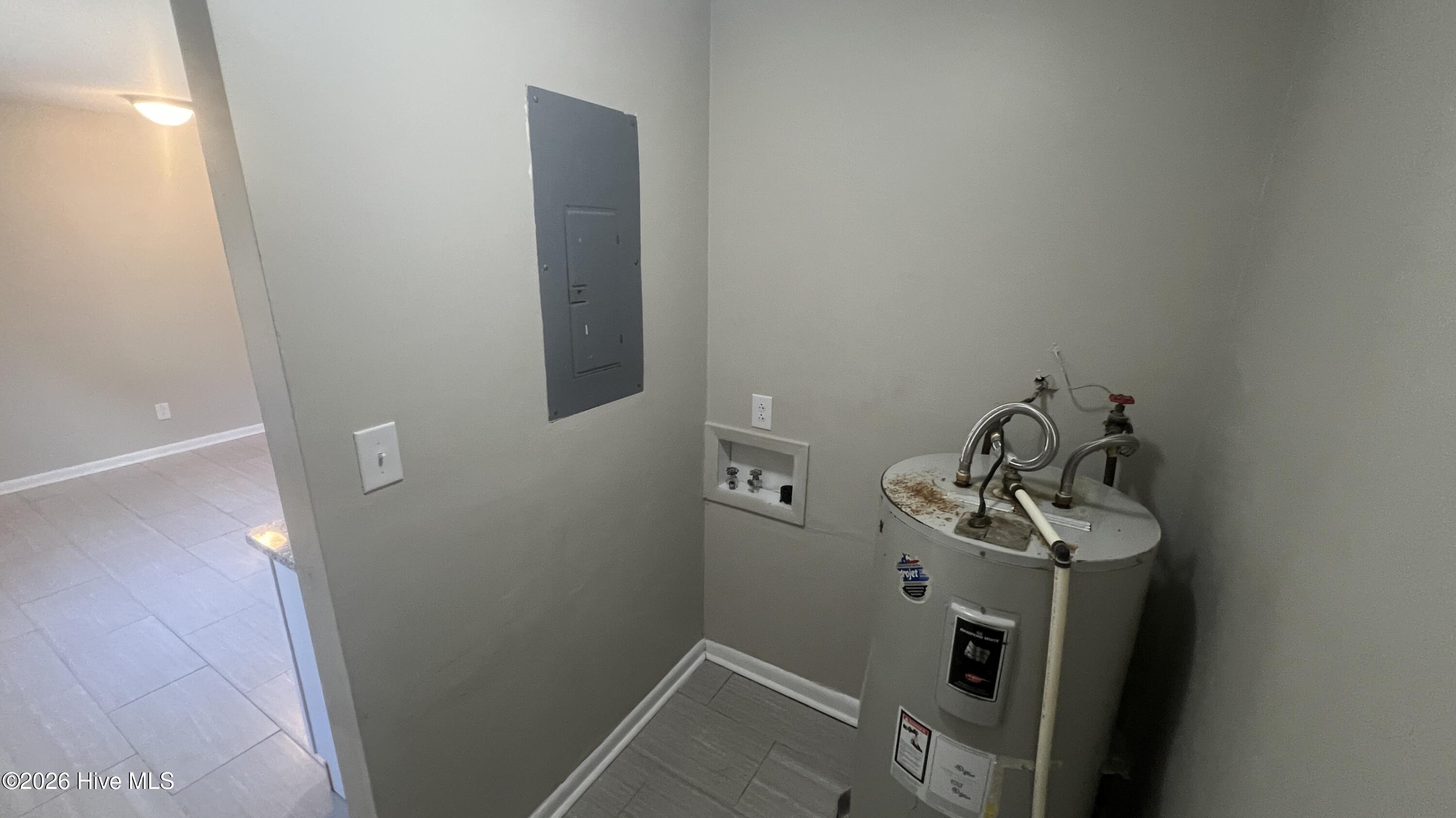 6544 Amanda Circle Property Photo 3
