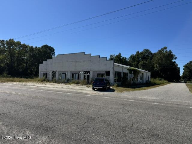 3865 Business 17 E Property Photo 4