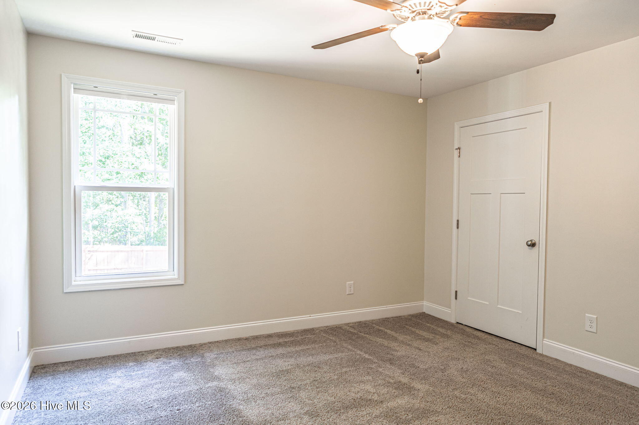 216 Vanderbuilt Court Property Photo 25