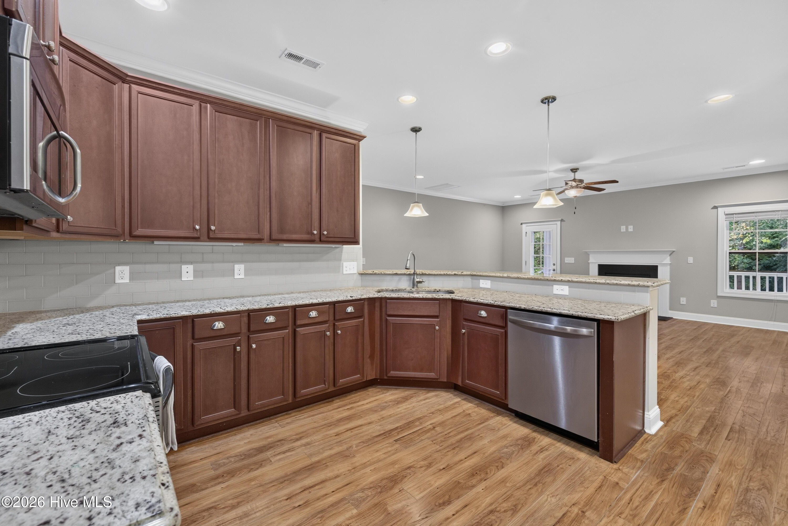 126 Summerset Landing Property Photo 14