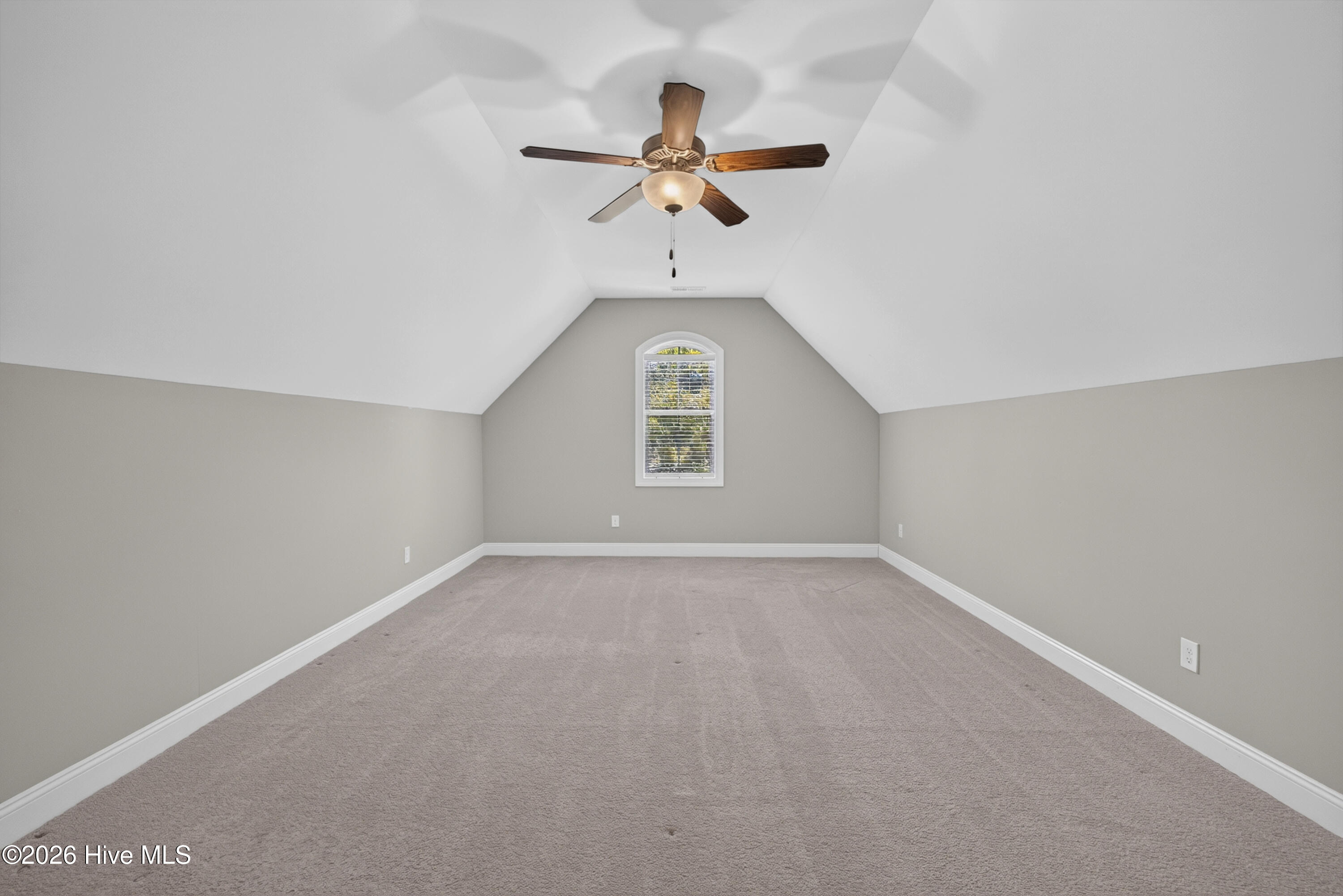 126 Summerset Landing Property Photo 54
