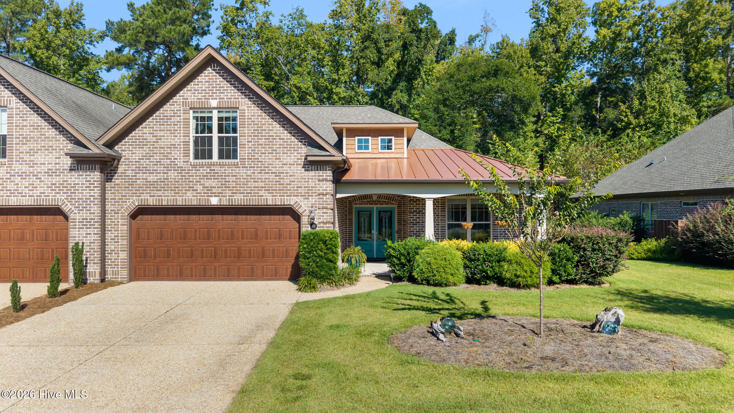 615 Jenoa Drive Property Photo 1