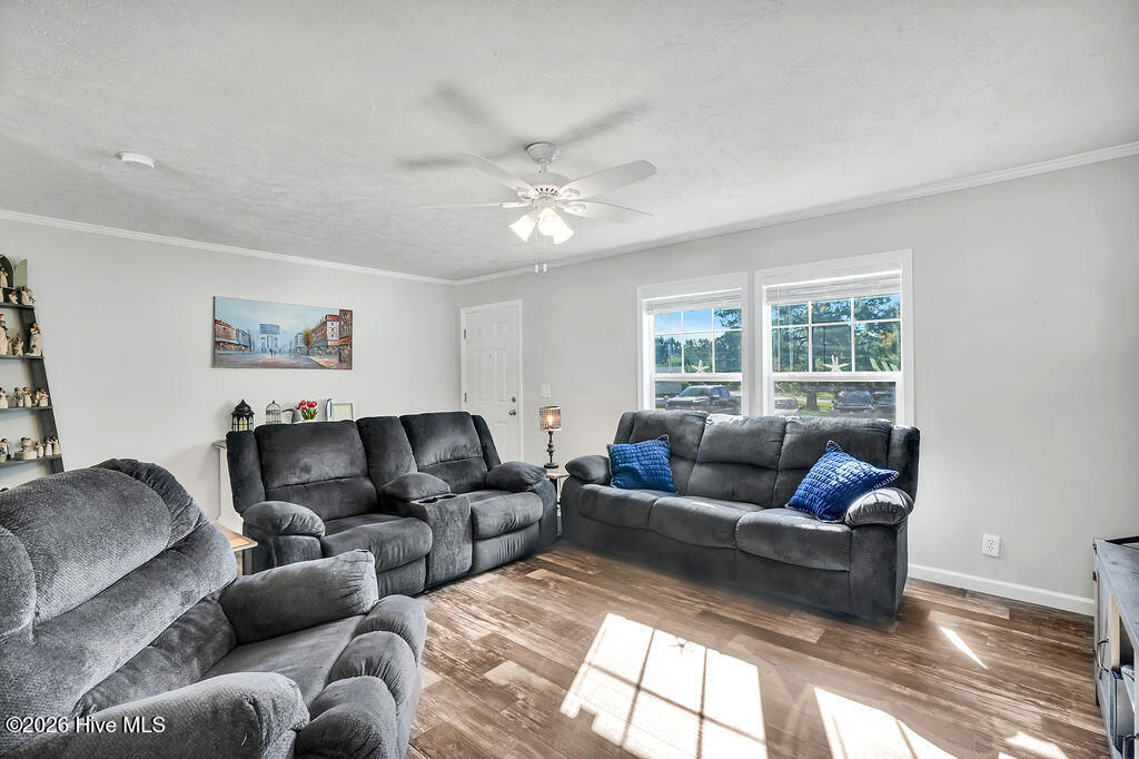 1580 Pitt Court Sw Property Photo 4