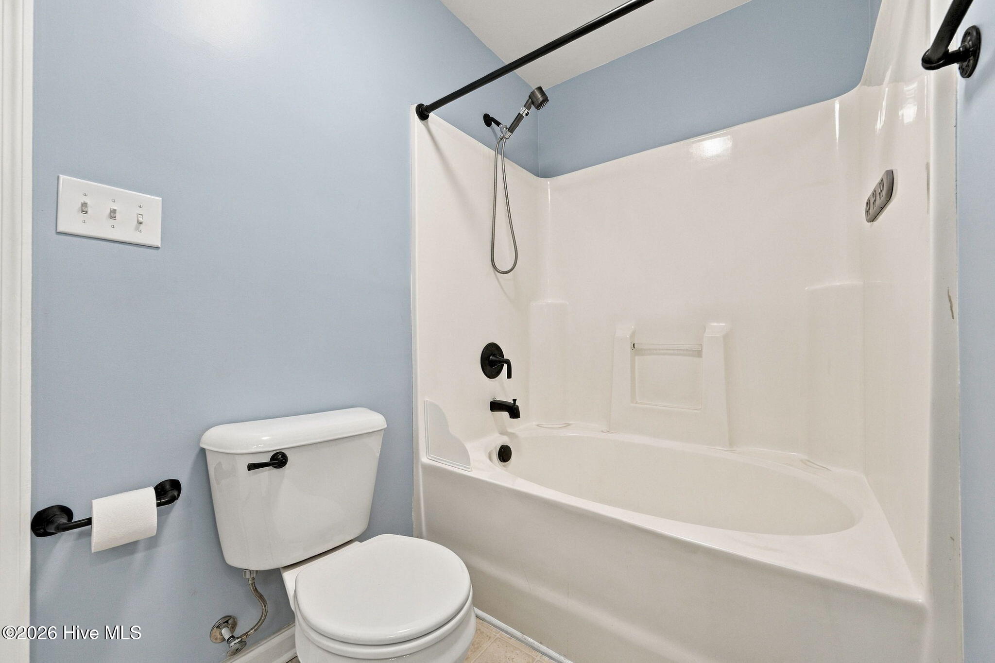 506 Oyster Rock Lane Property Photo 3