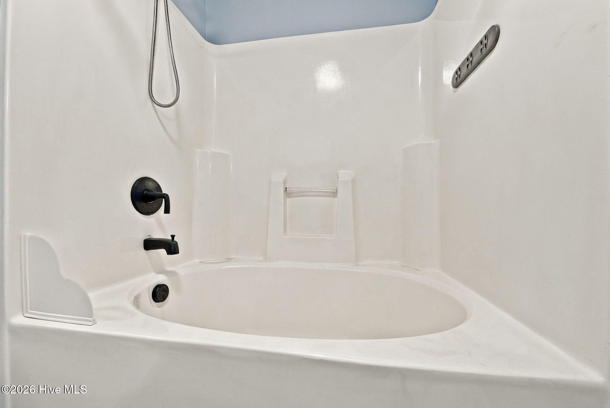 506 Oyster Rock Lane Property Photo 4
