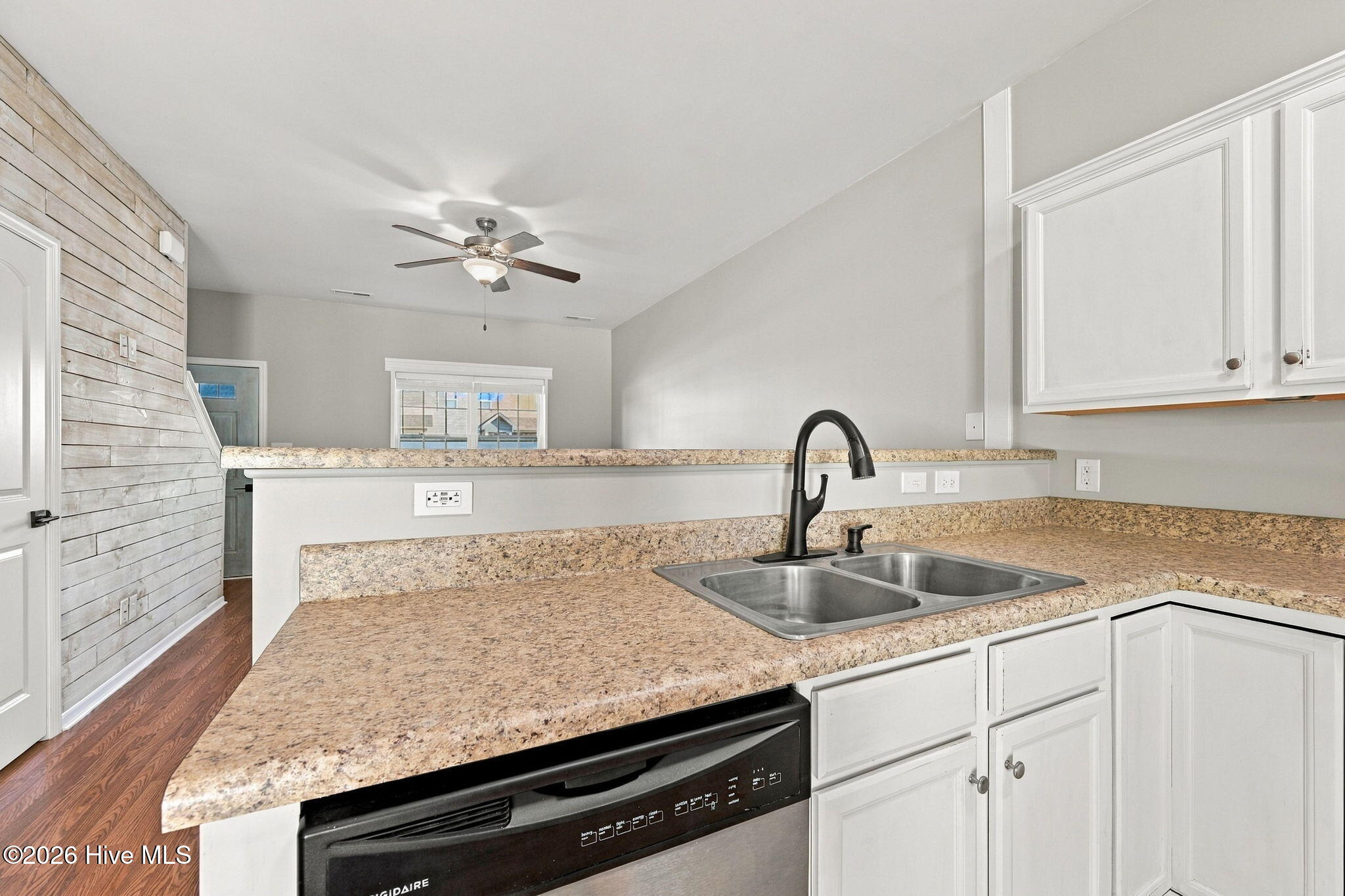 506 Oyster Rock Lane Property Photo 32