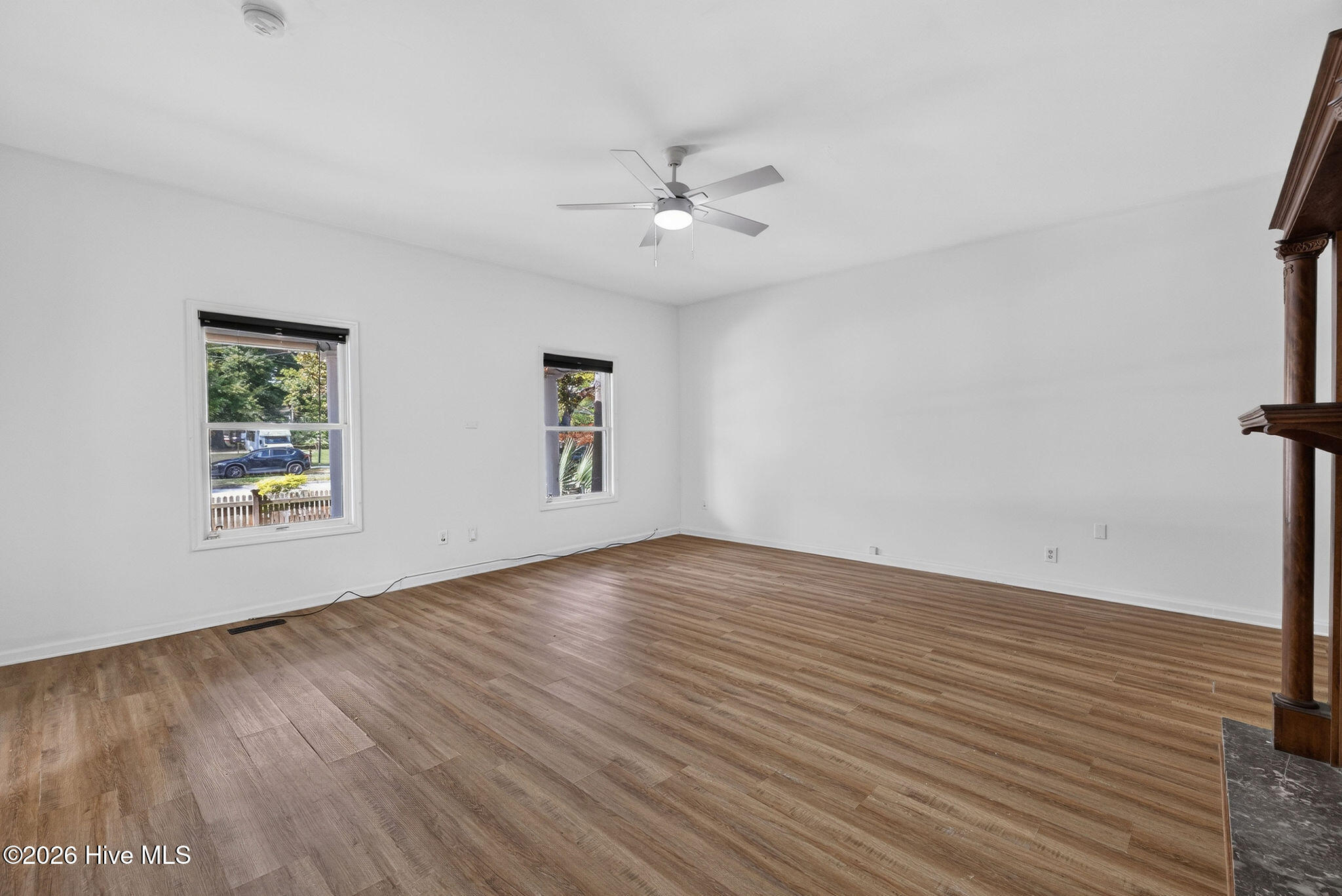 310 N 5th Avenue Property Photo 9