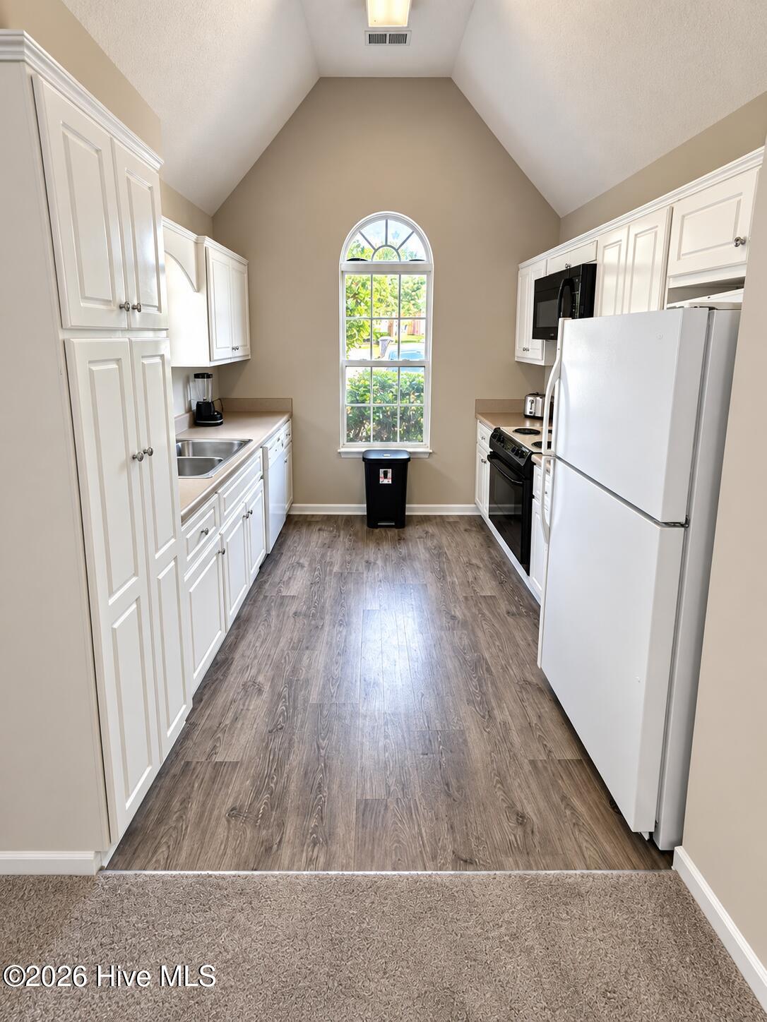 4531 Derryclare Lane Property Photo 5
