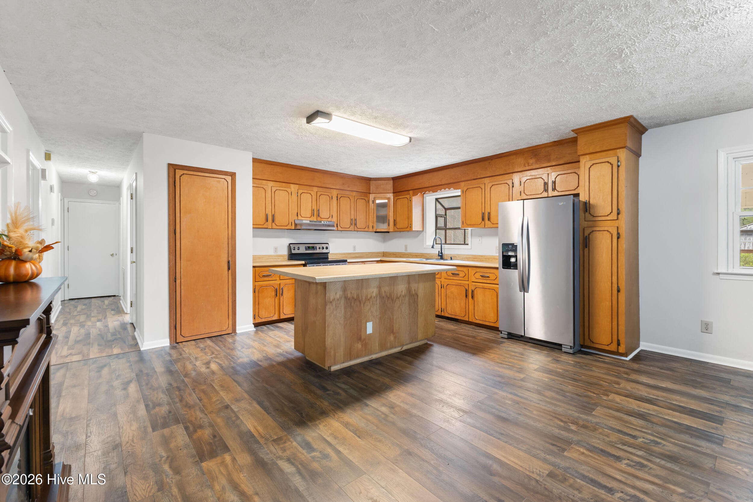 4846 General Howe Highway Property Photo 9