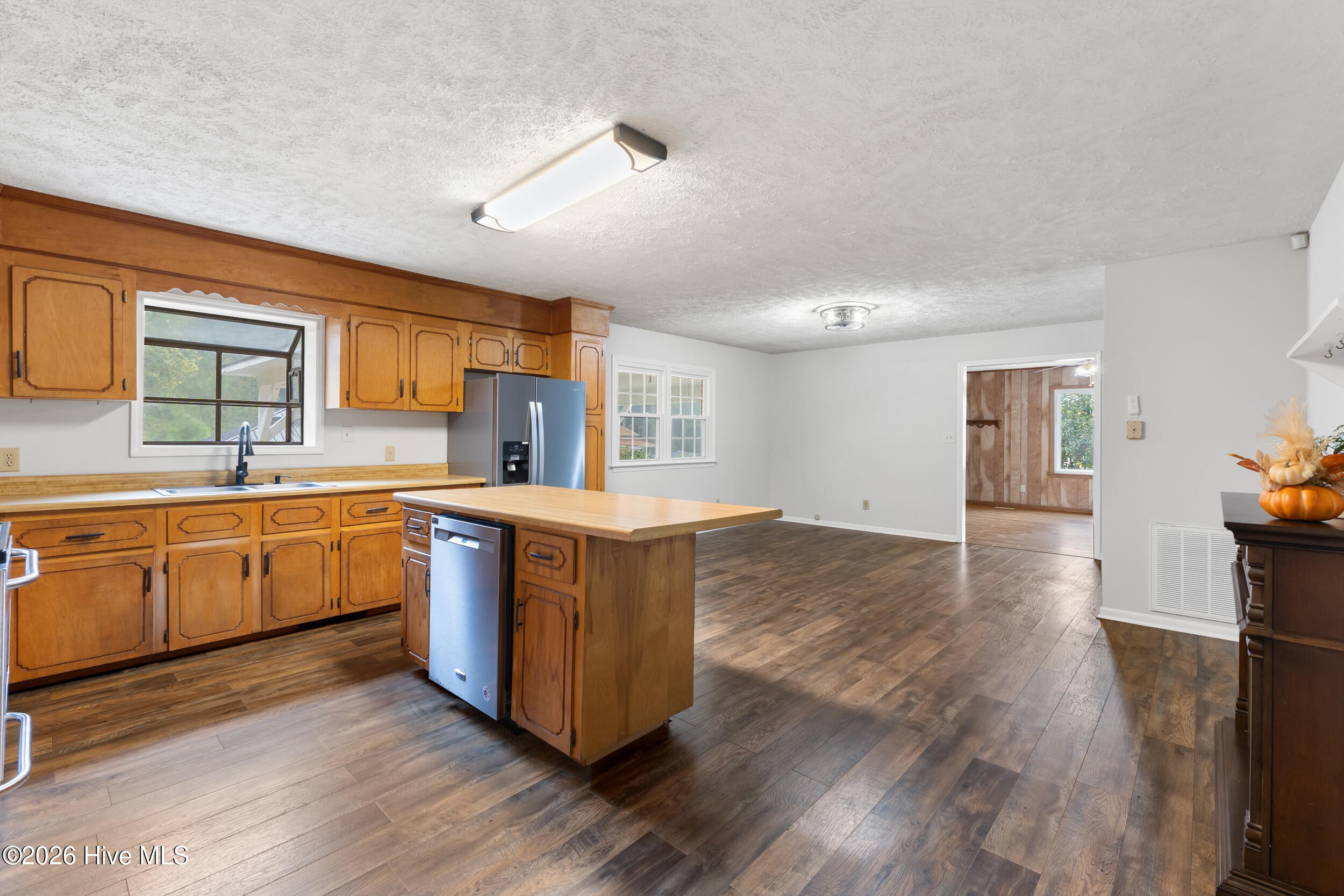 4846 General Howe Highway Property Photo 12