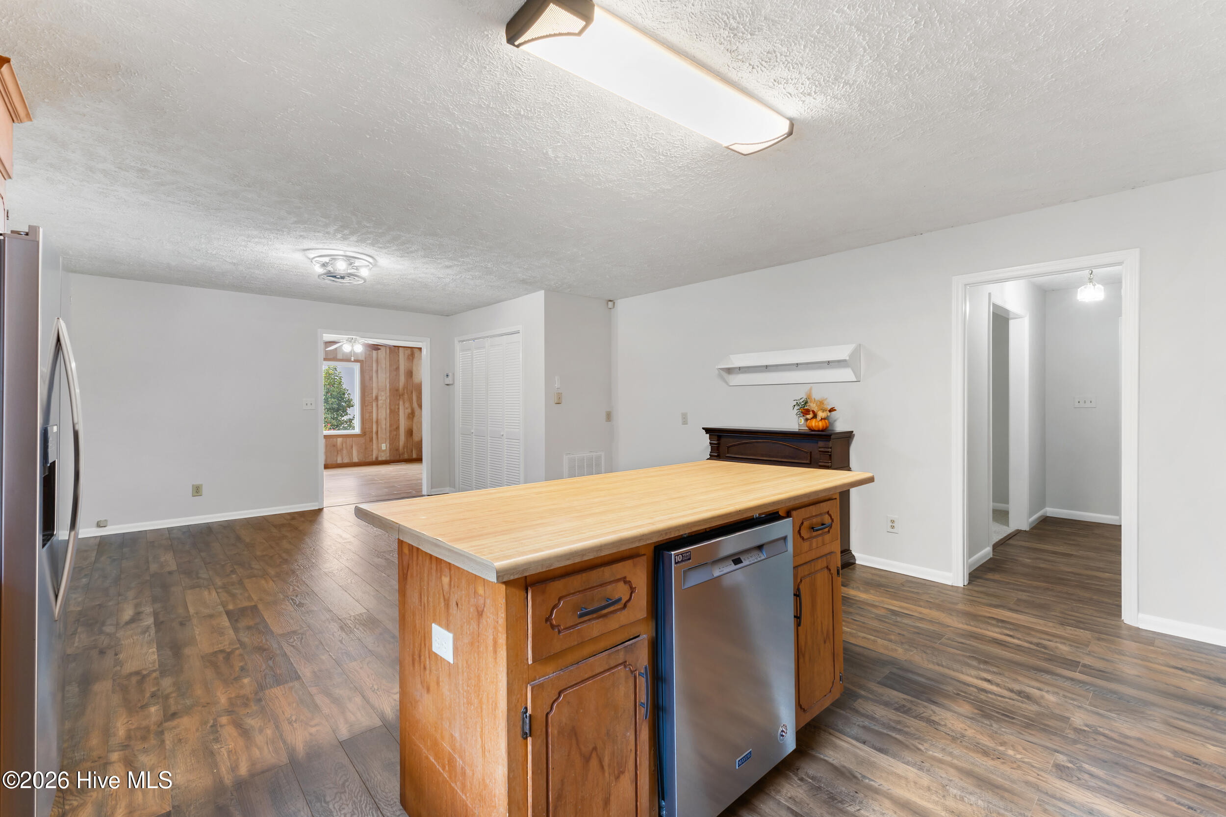 4846 General Howe Highway Property Photo 13
