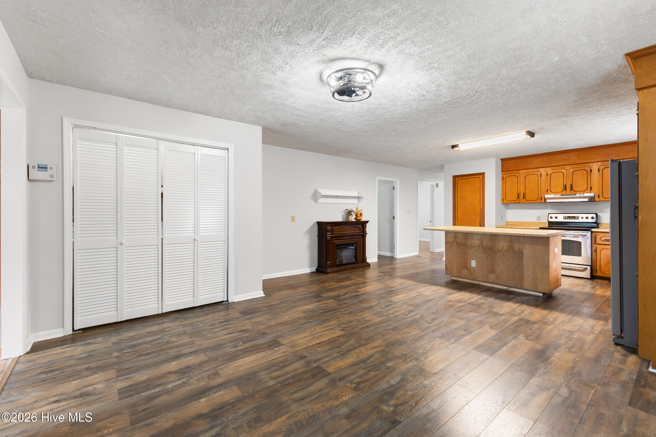 4846 General Howe Highway Property Photo 14