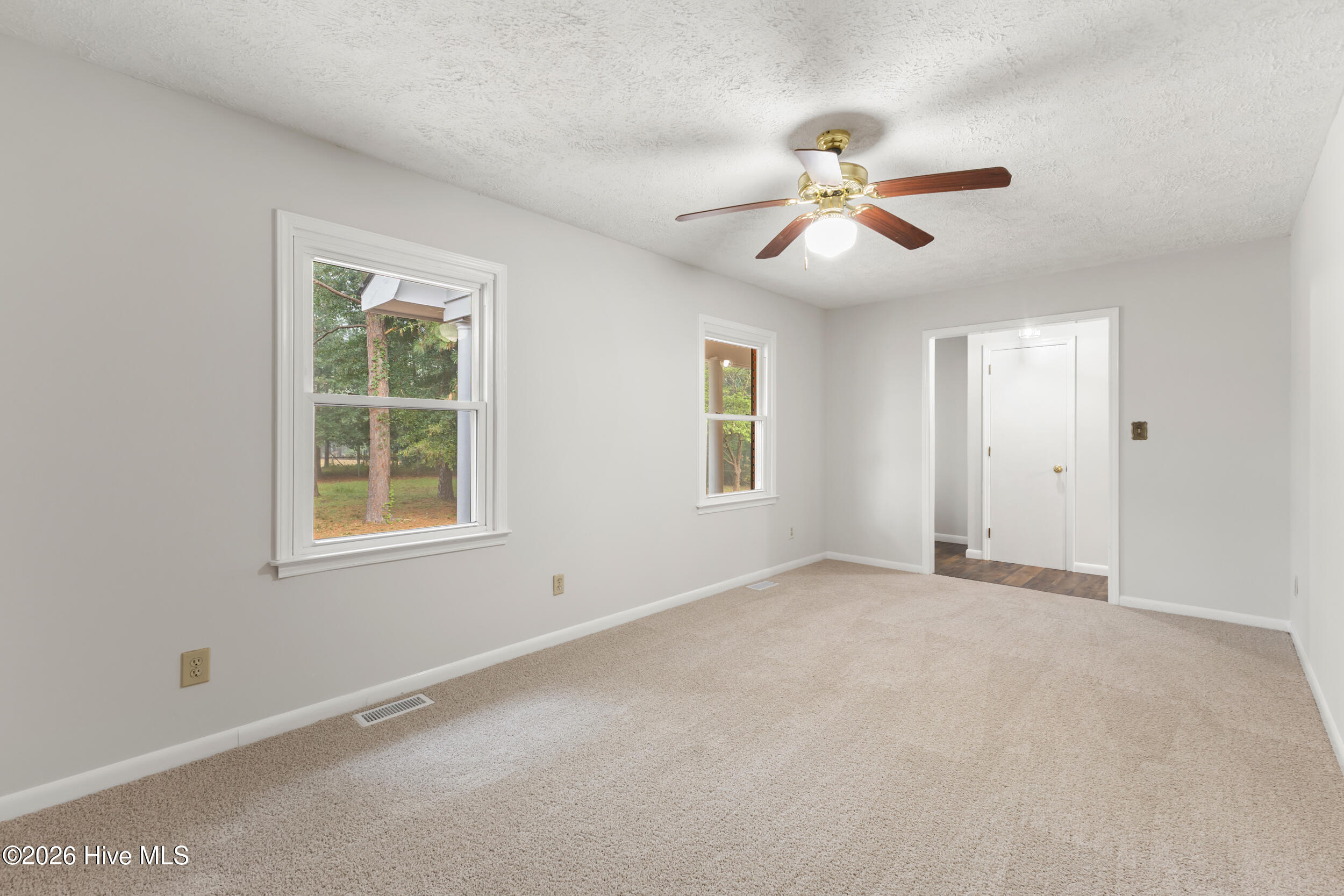 4846 General Howe Highway Property Photo 20