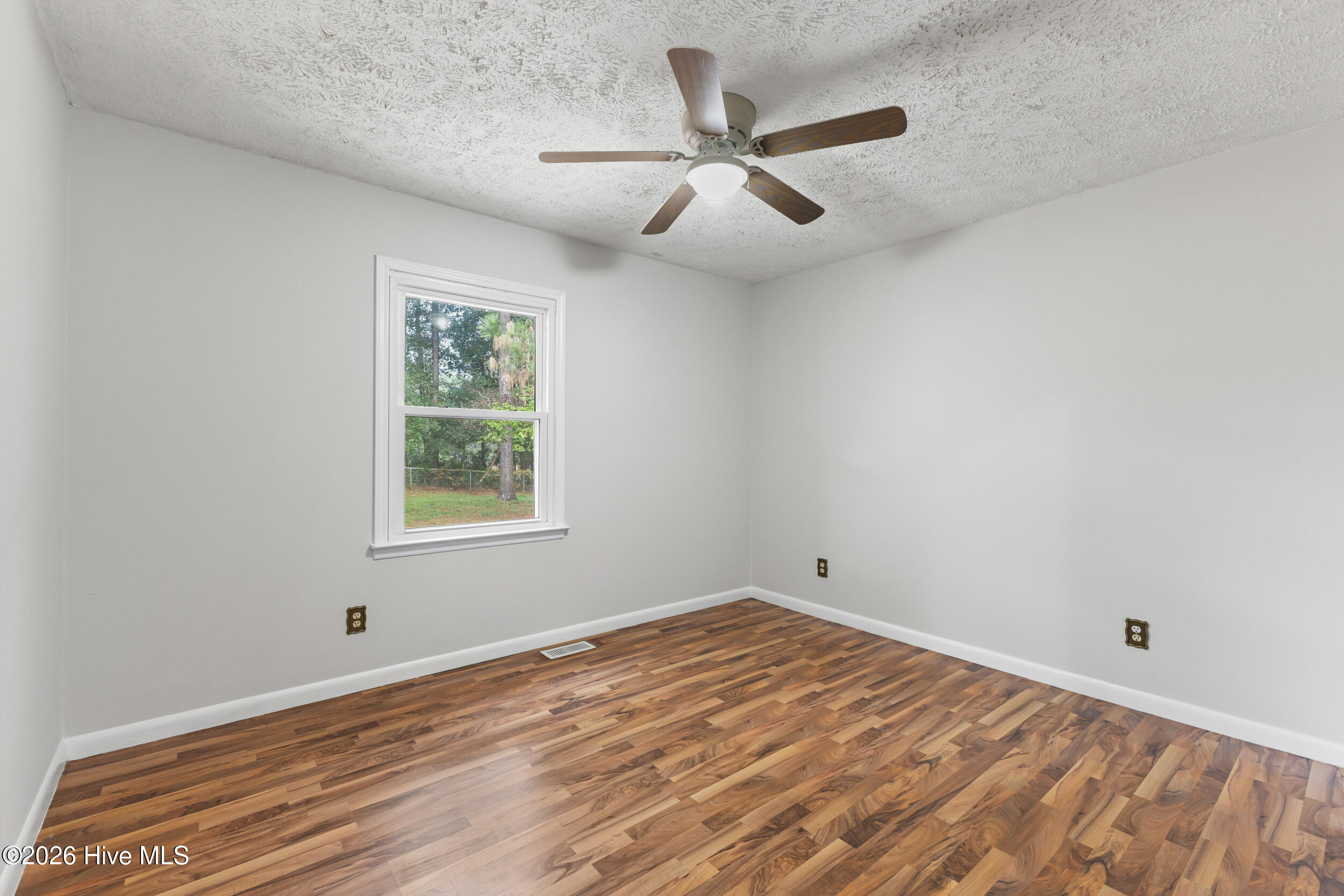 4846 General Howe Highway Property Photo 24