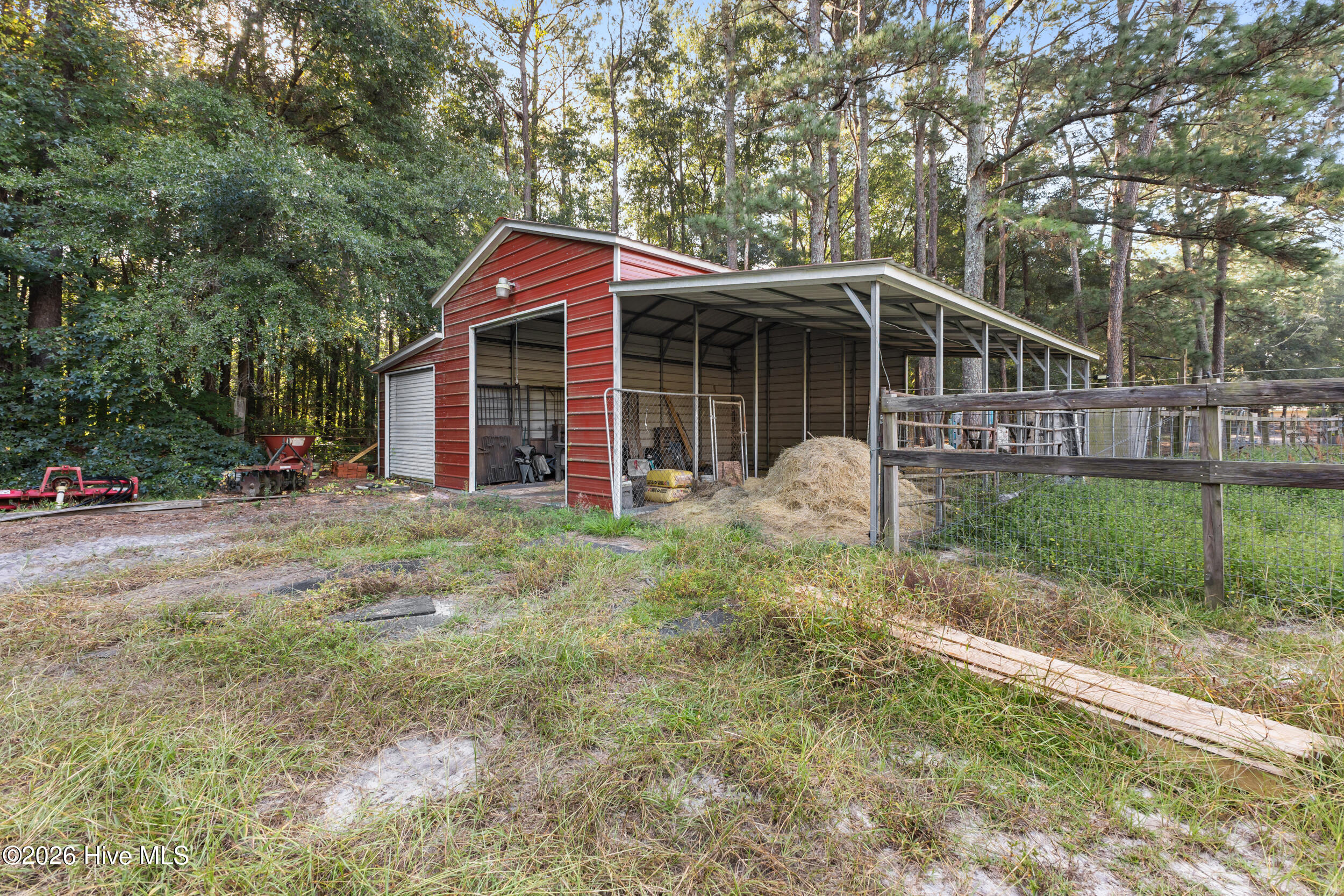 4846 General Howe Highway Property Photo 27