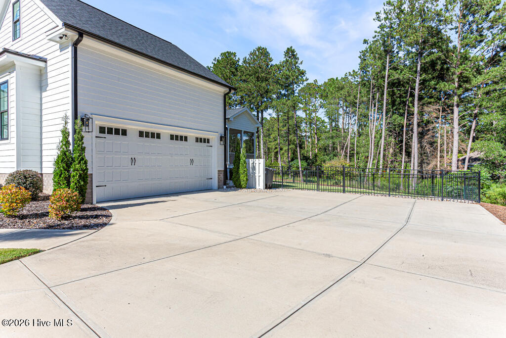 275 Hollycrest Drive Property Photo 39