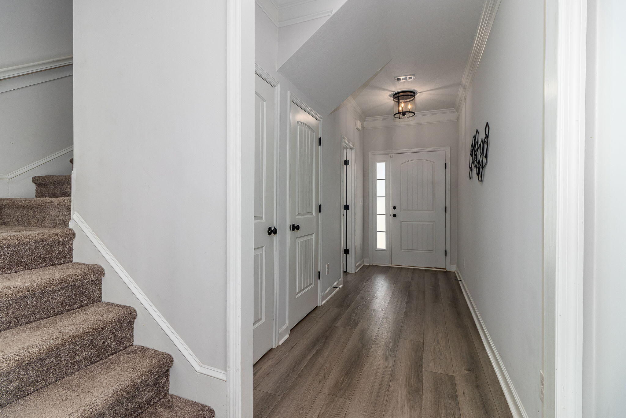 115 Dublin Loop Property Photo 4