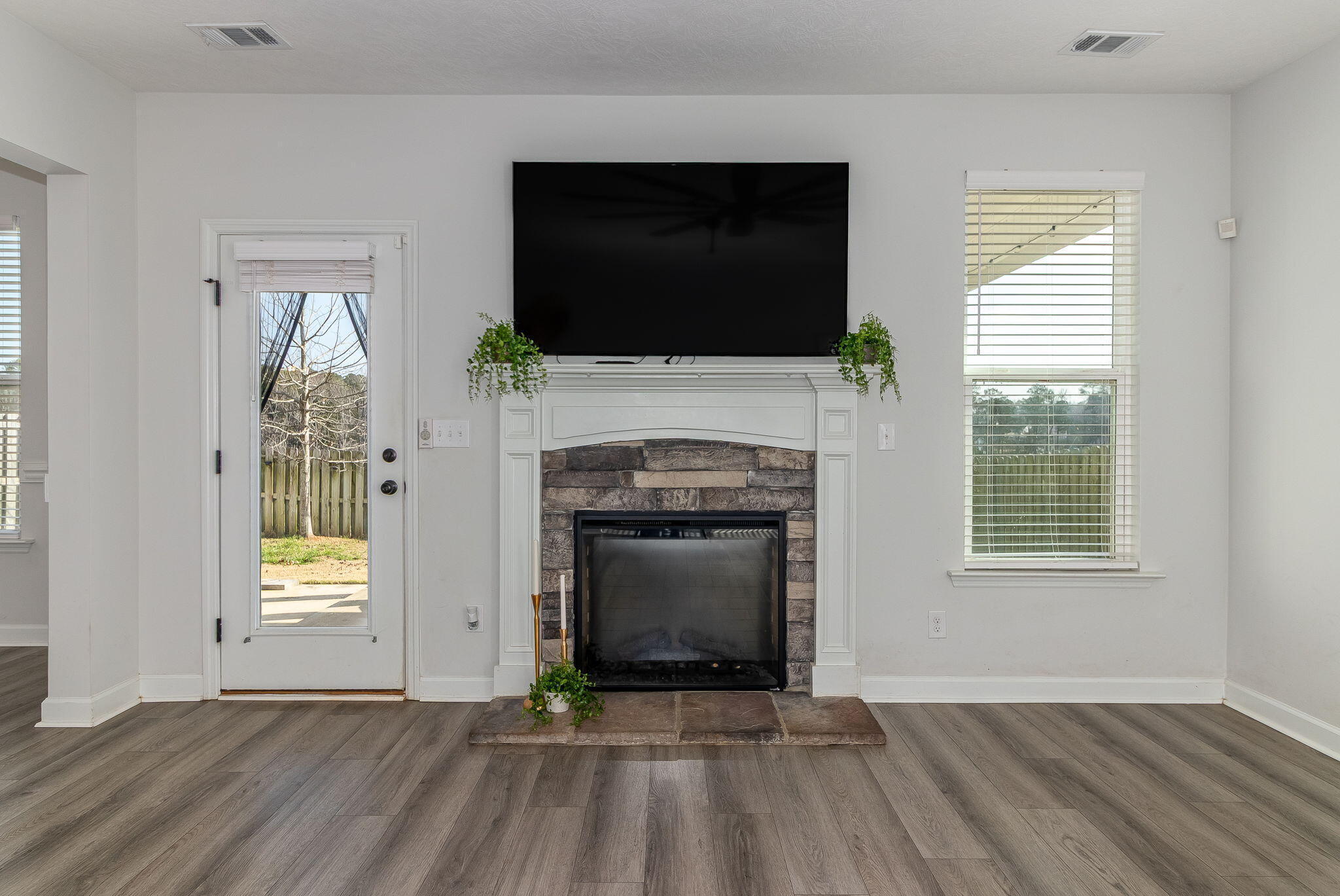 115 Dublin Loop Property Photo 11