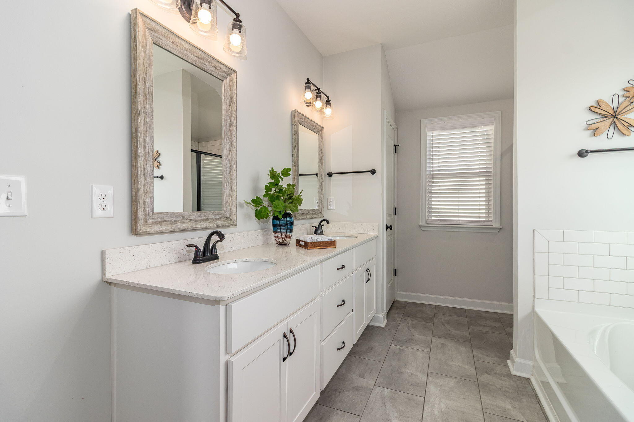 115 Dublin Loop Property Photo 35