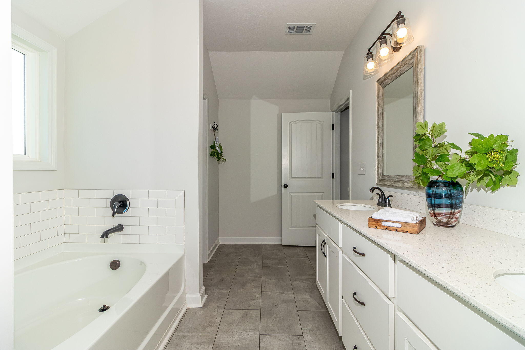 115 Dublin Loop Property Photo 36