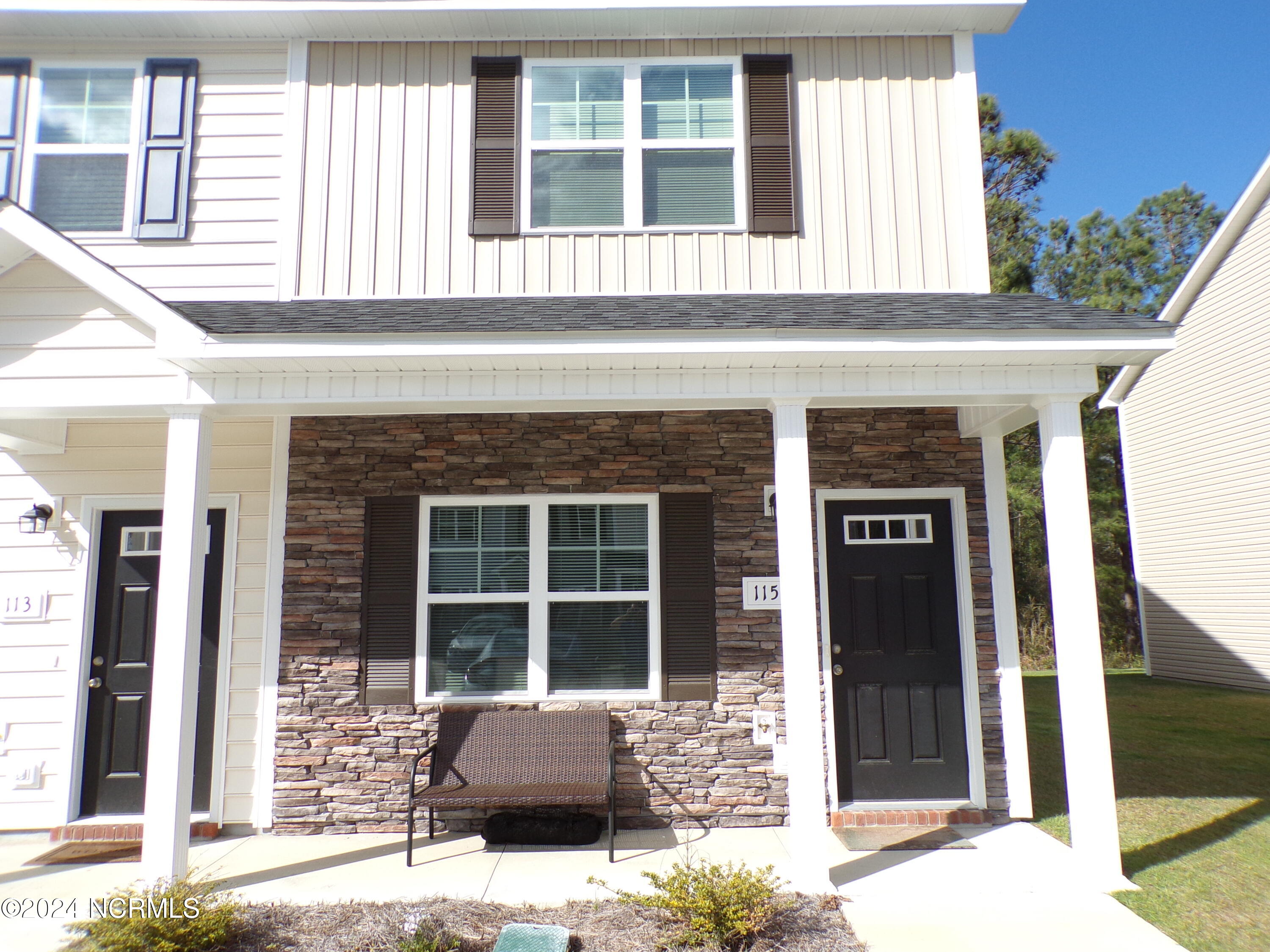 115 Jaydn Drive E Property Photo 3