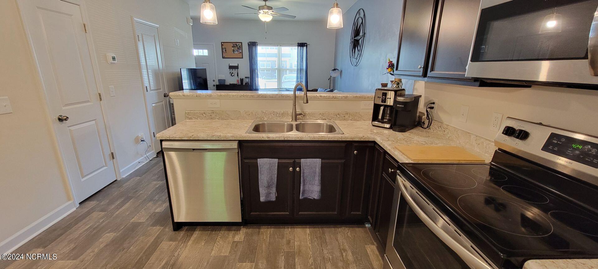 115 Jaydn Drive E Property Photo 12
