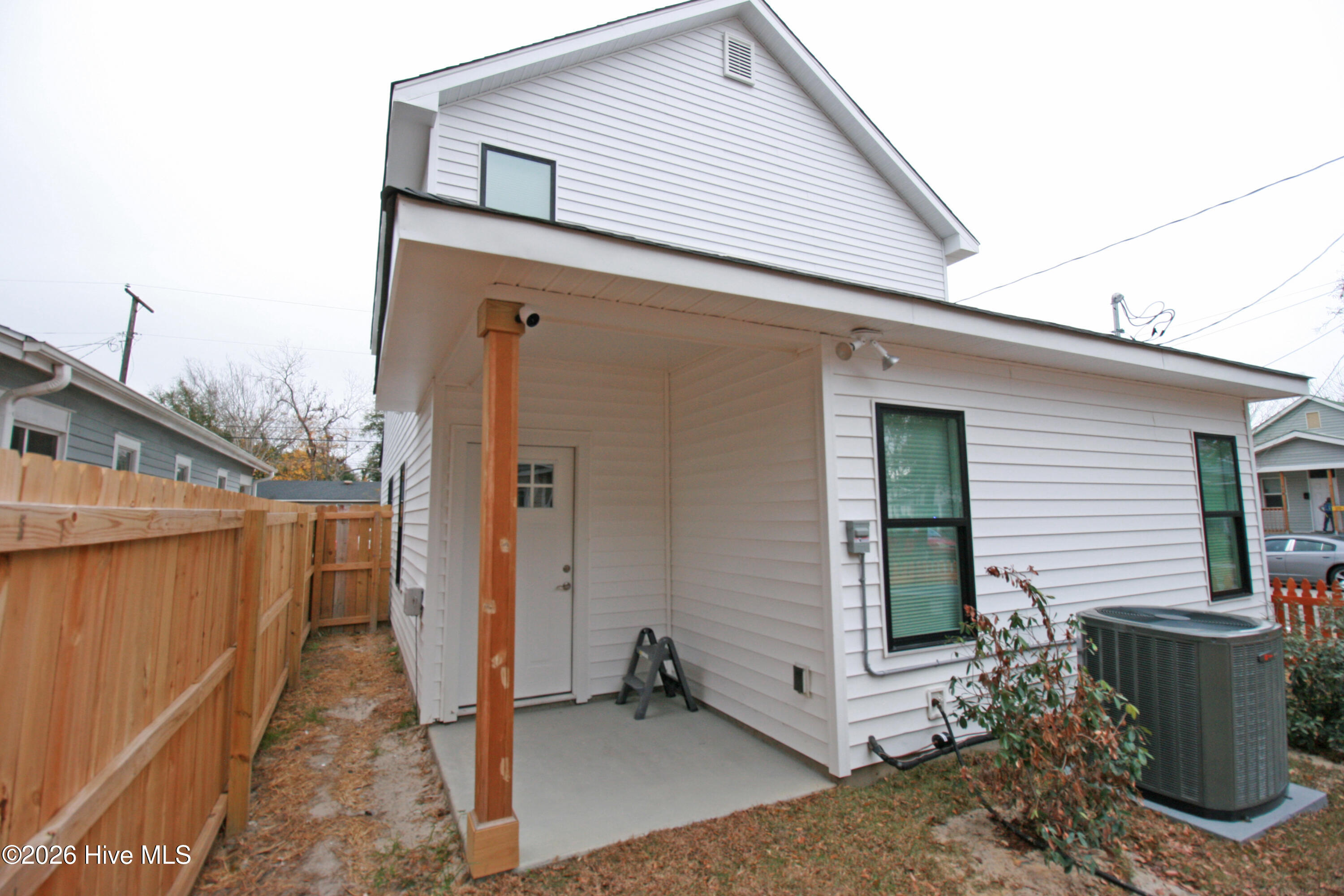 624 S 8th Street Property Photo 5