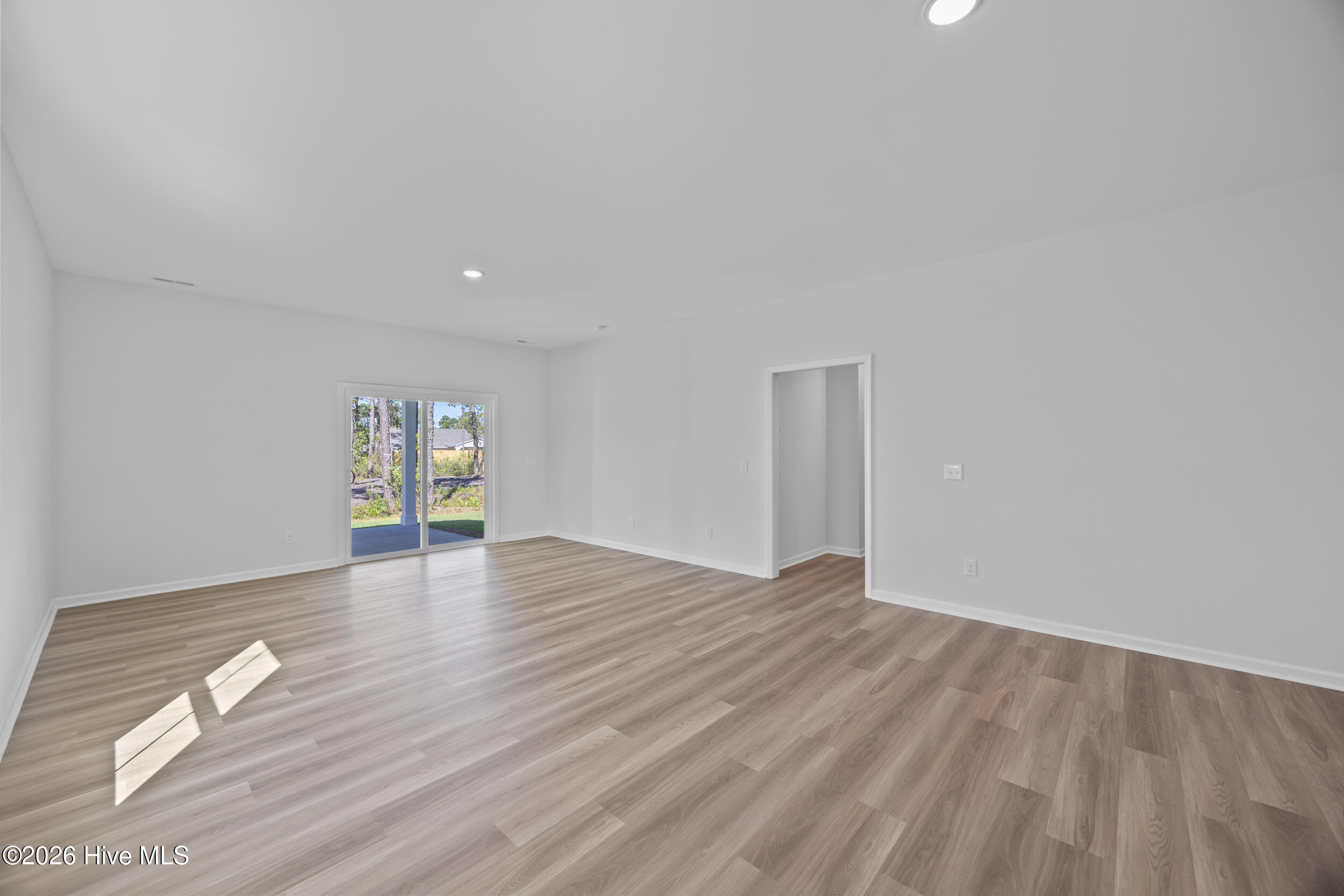 910 Parkway Road Property Photo 8