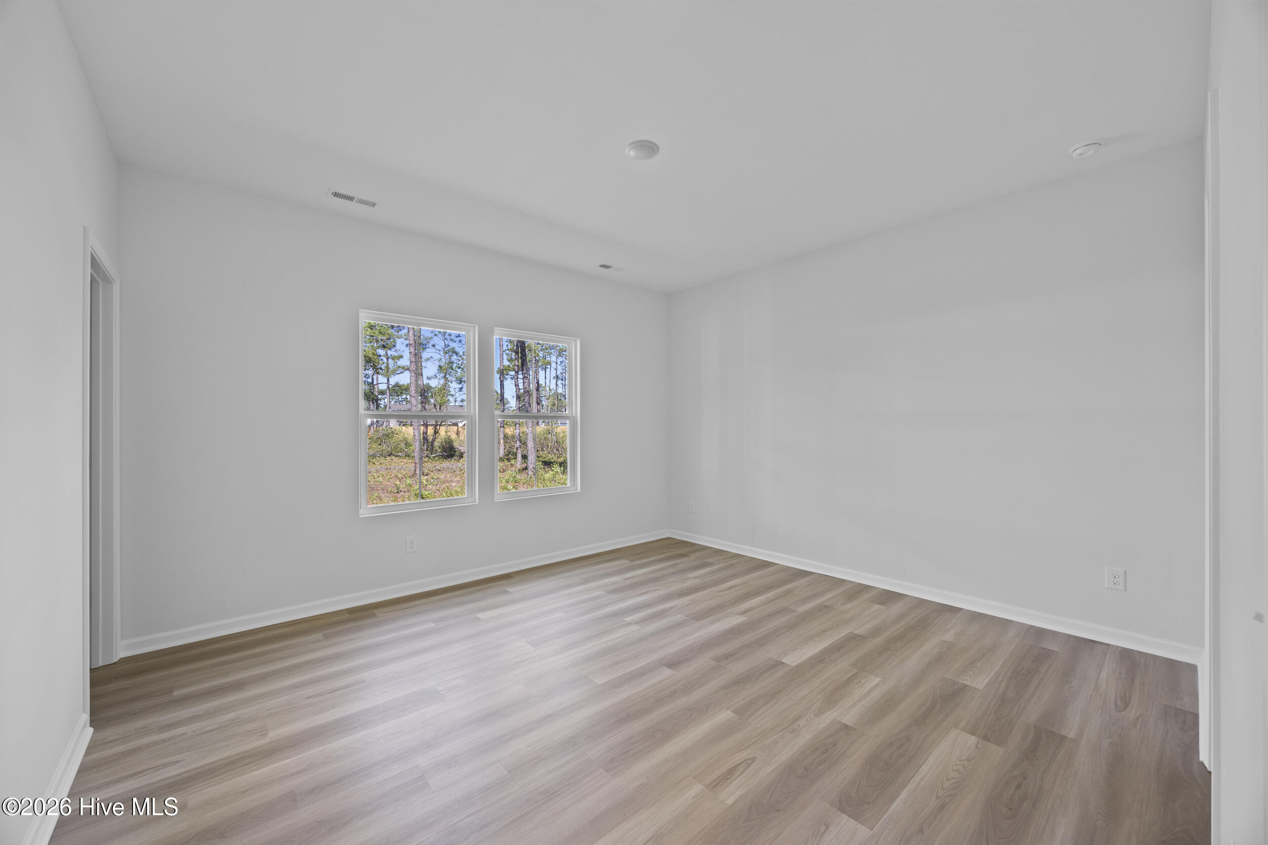 910 Parkway Road Property Photo 10